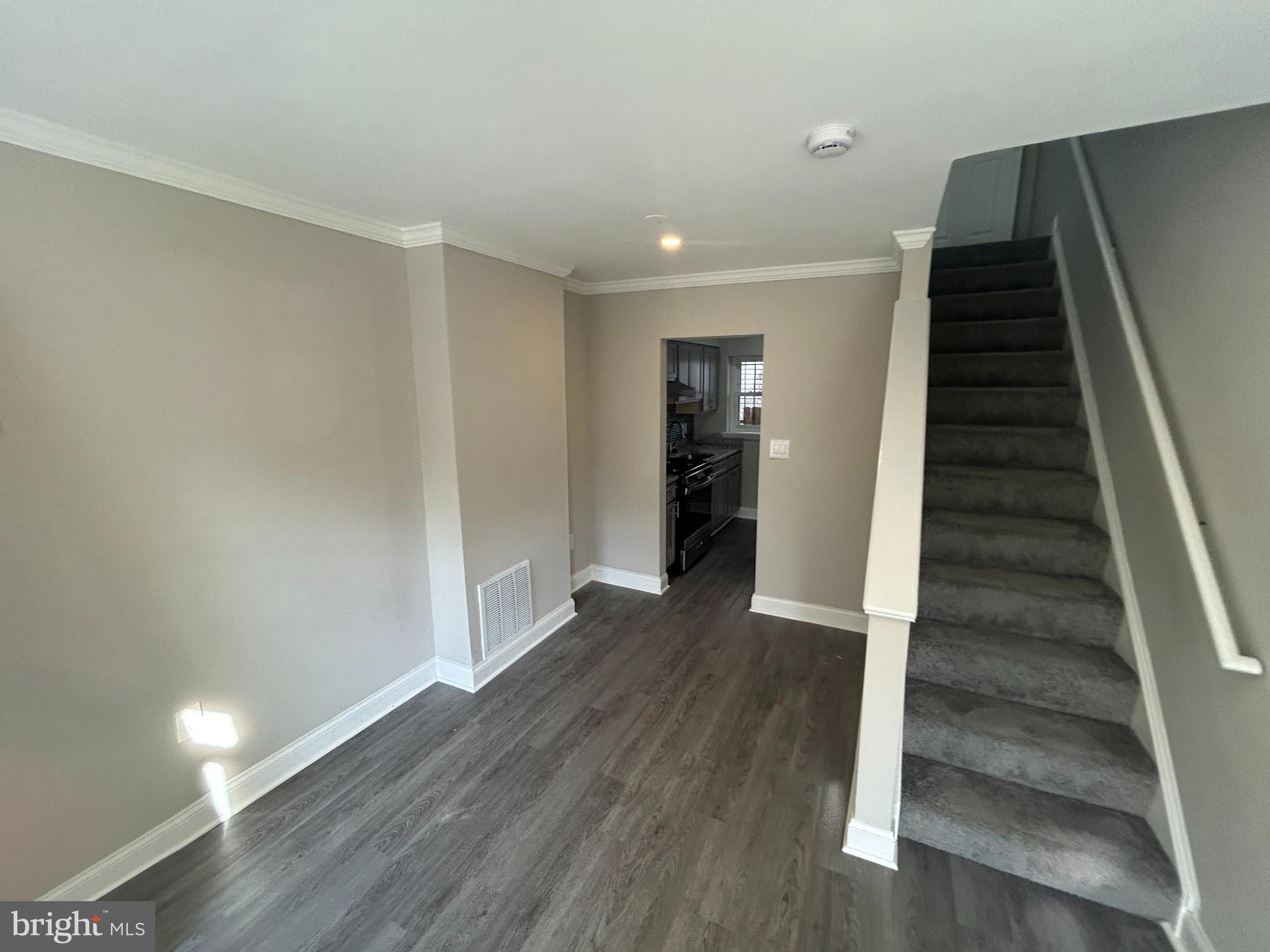 556 GOLD STREET