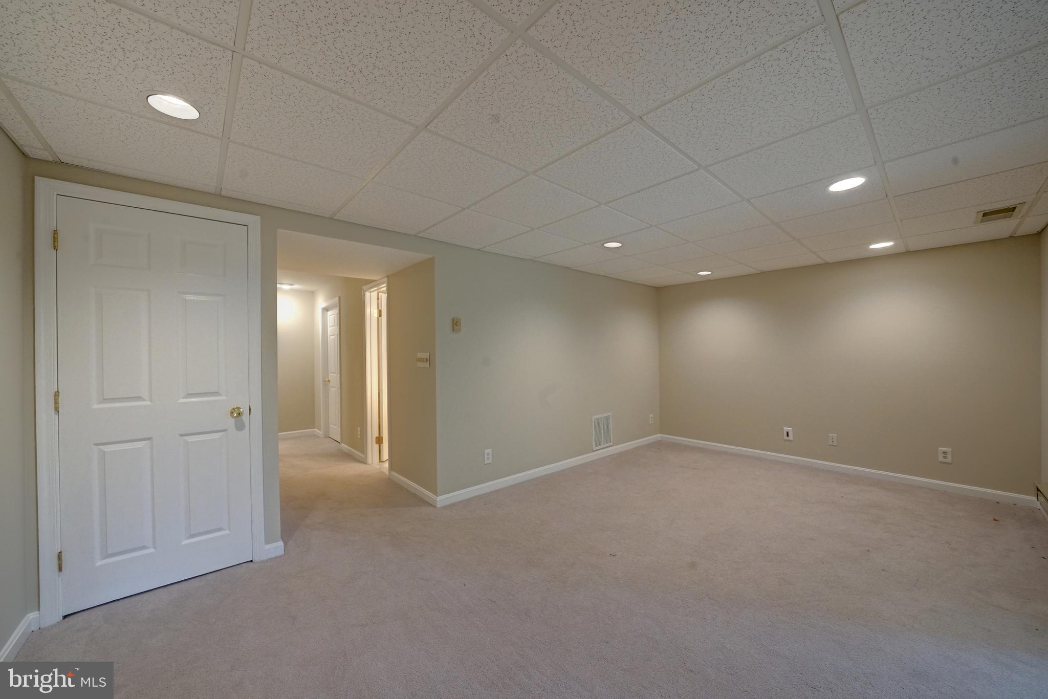 MURRAY HILL - Residential Lease