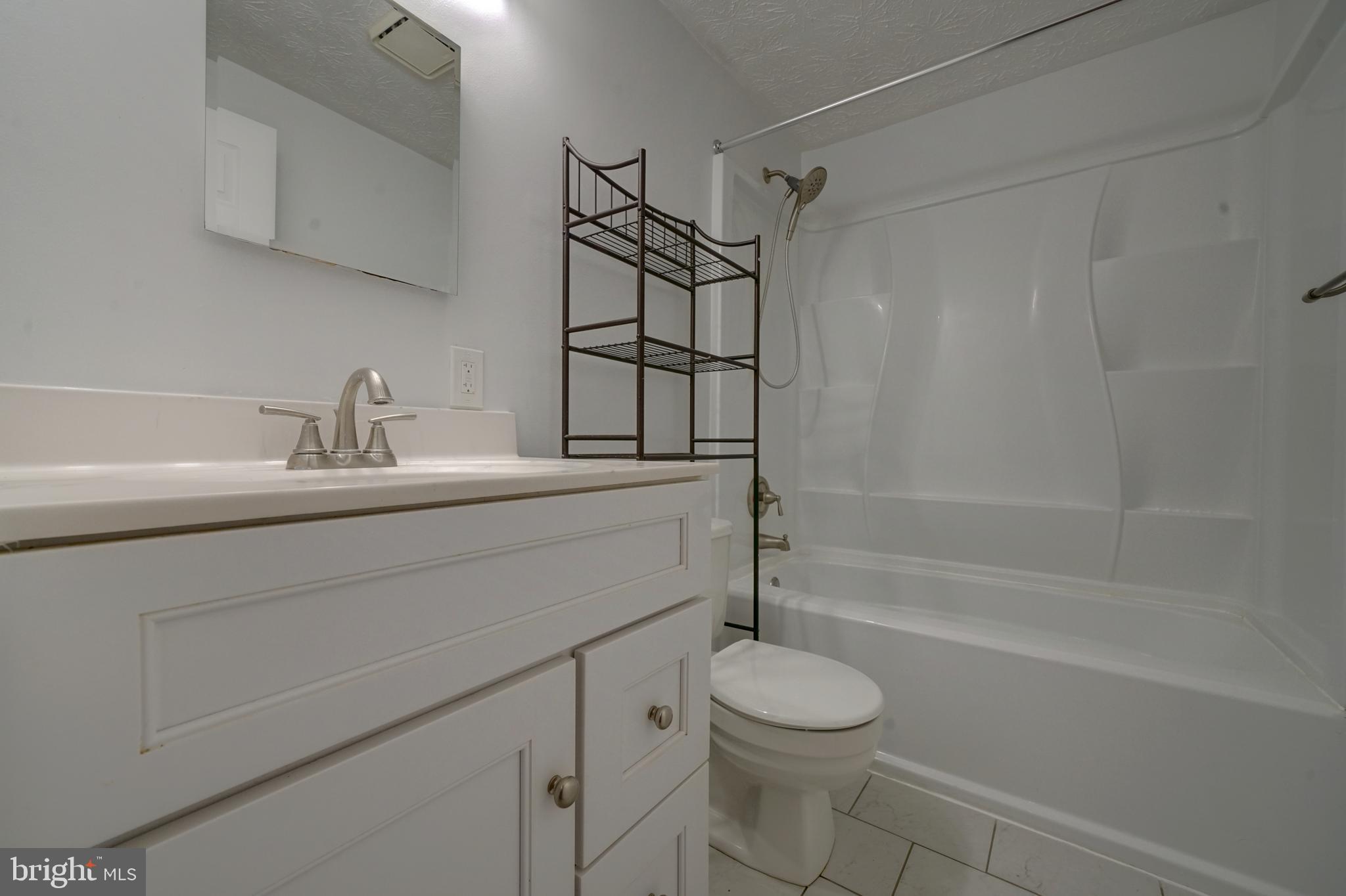 MURRAY HILL - Residential Lease