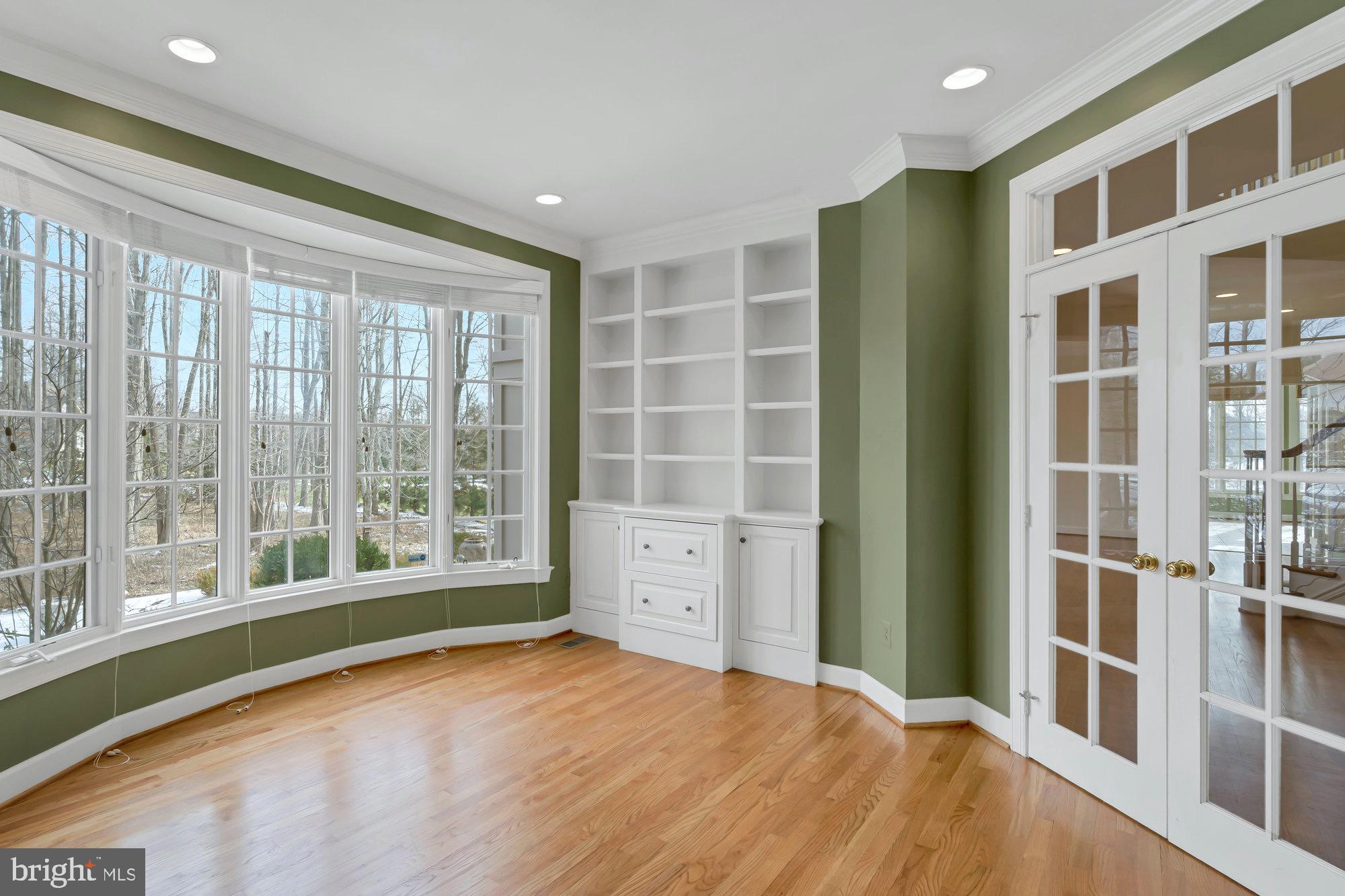 ESTATES AT LONGWOOD - Residential