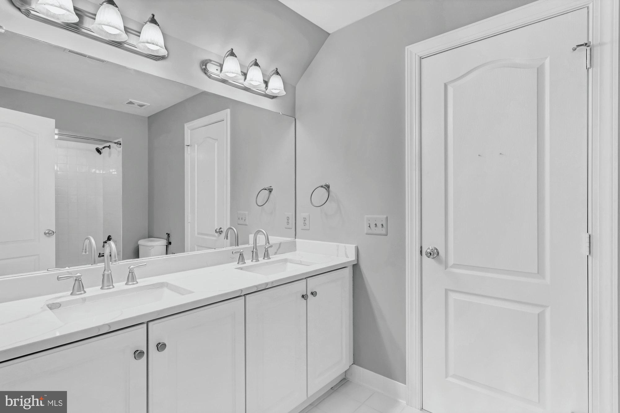 ESTATES AT LONGWOOD - Residential