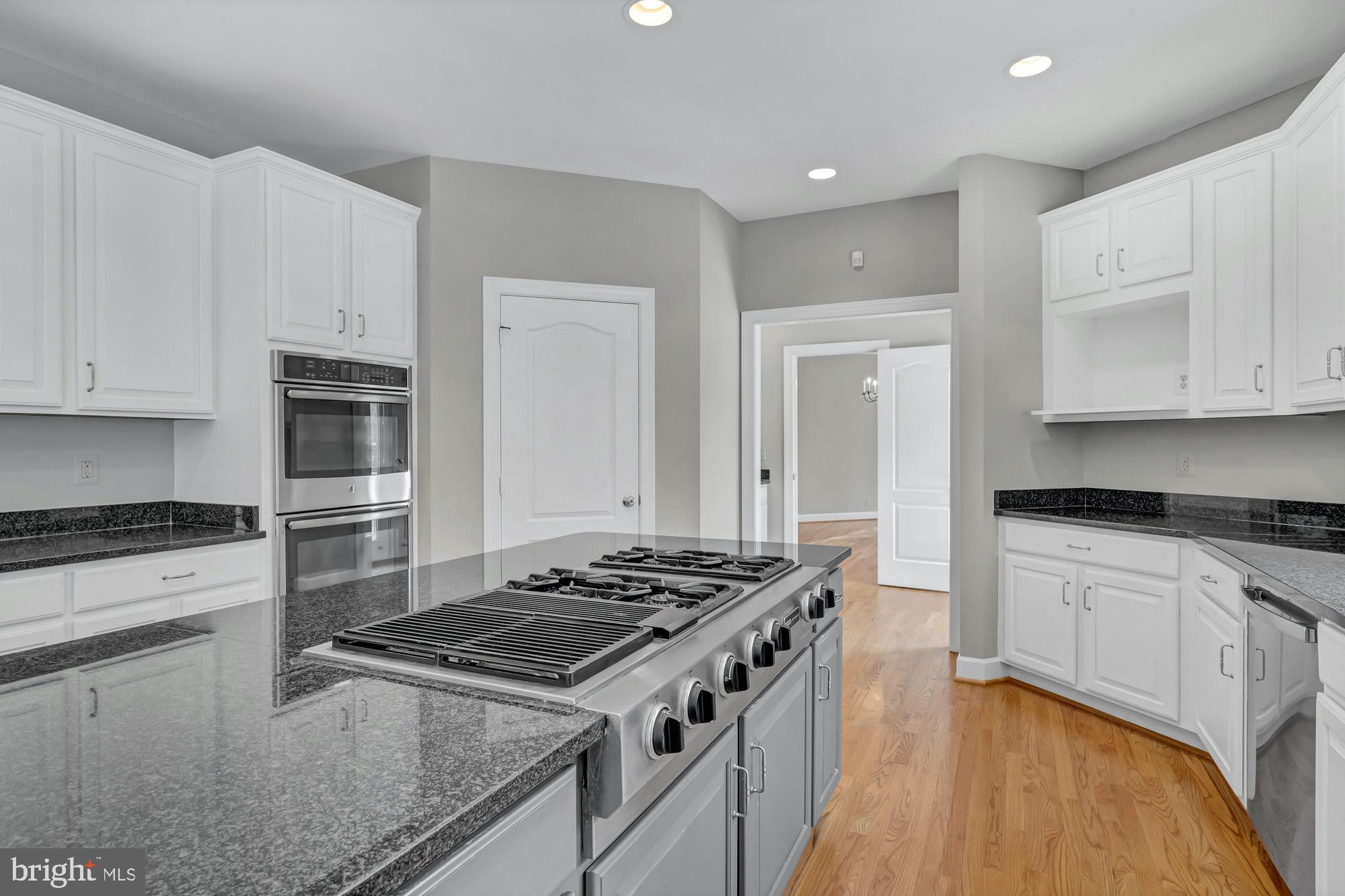 ESTATES AT LONGWOOD - Residential