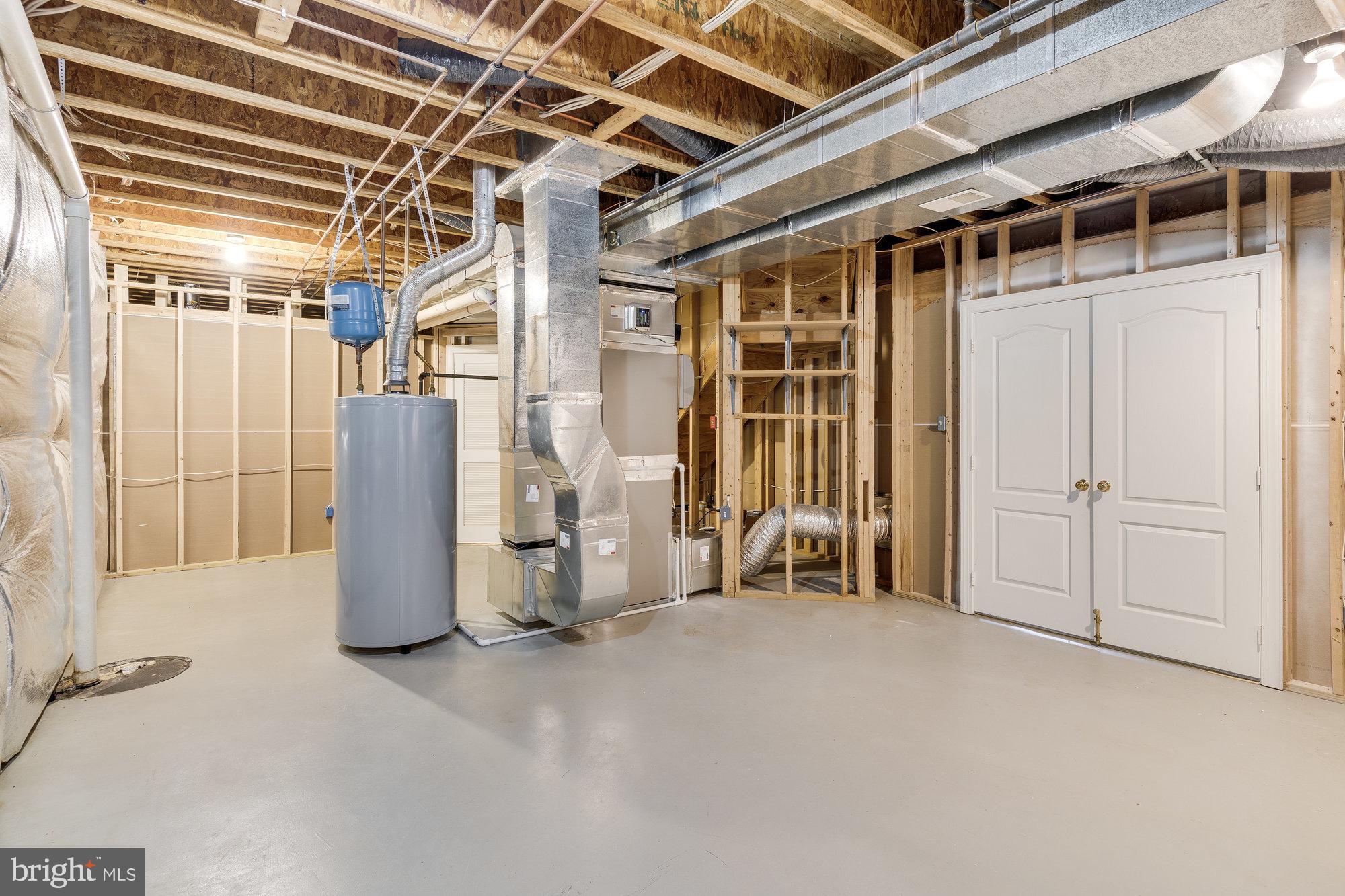 ESTATES AT LONGWOOD - Residential