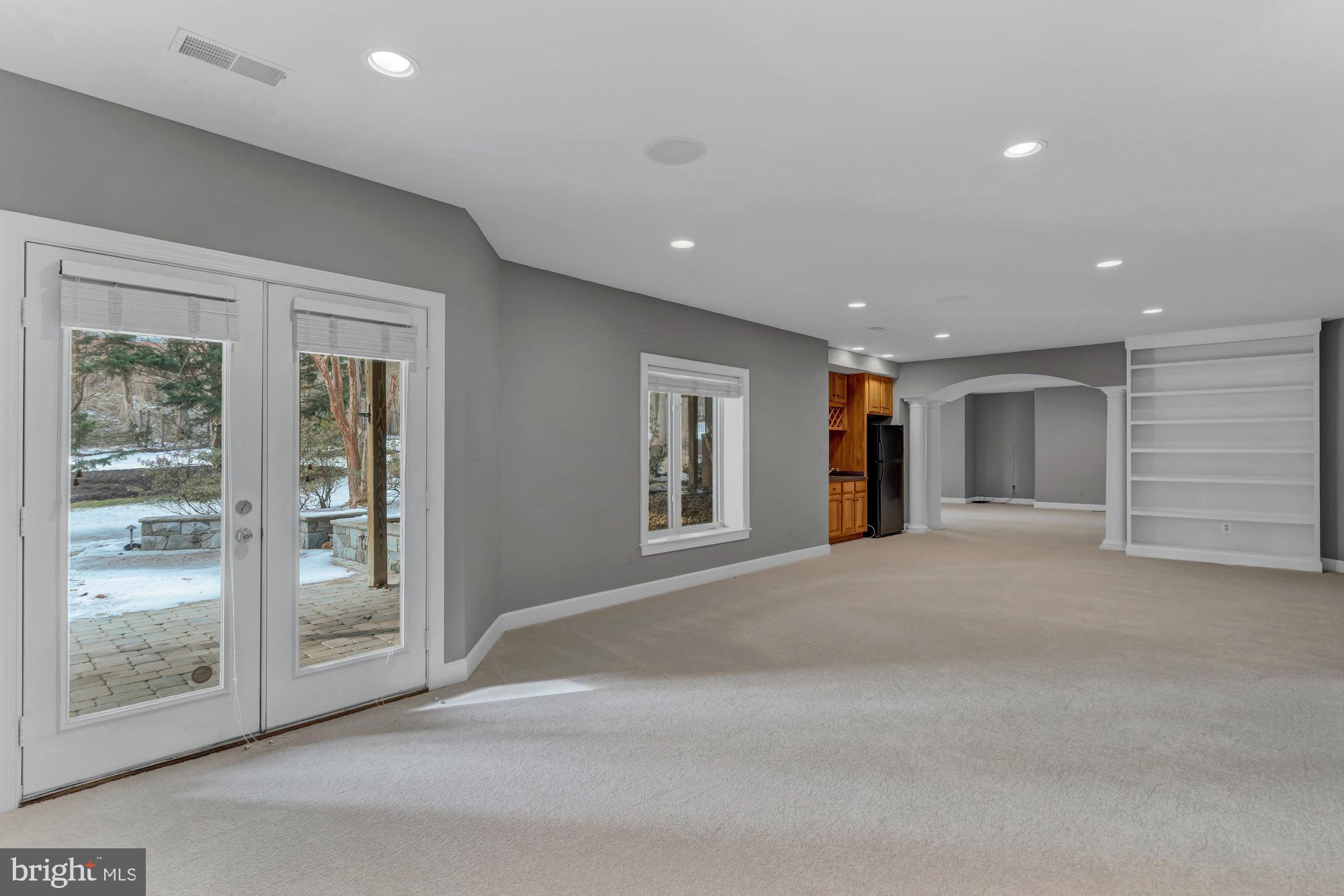 ESTATES AT LONGWOOD - Residential