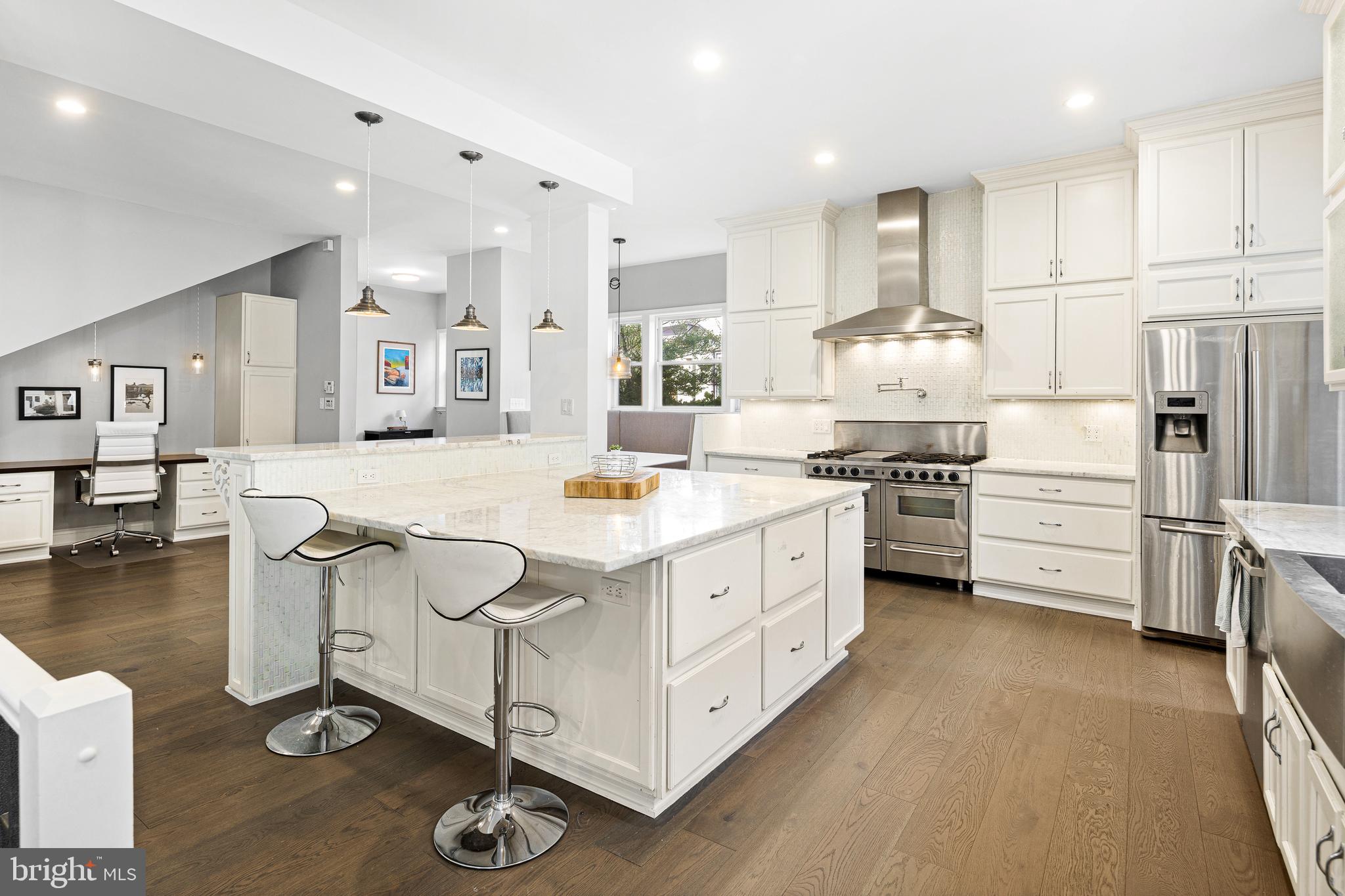 POWELTON VILLAGE - Residential