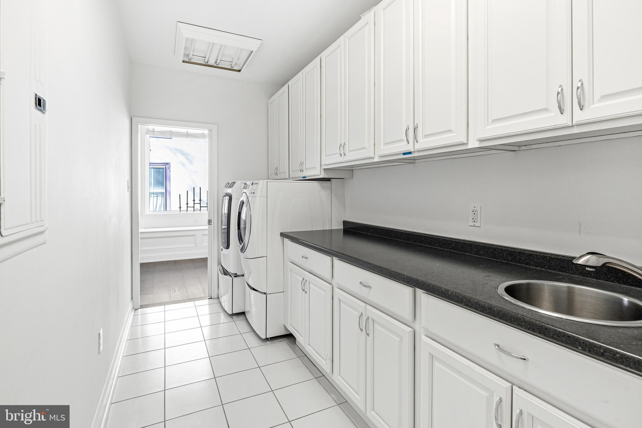 POWELTON VILLAGE - Residential