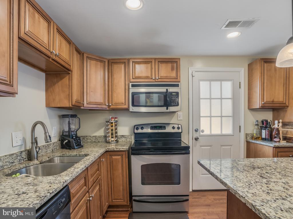 THORNROSE - Residential