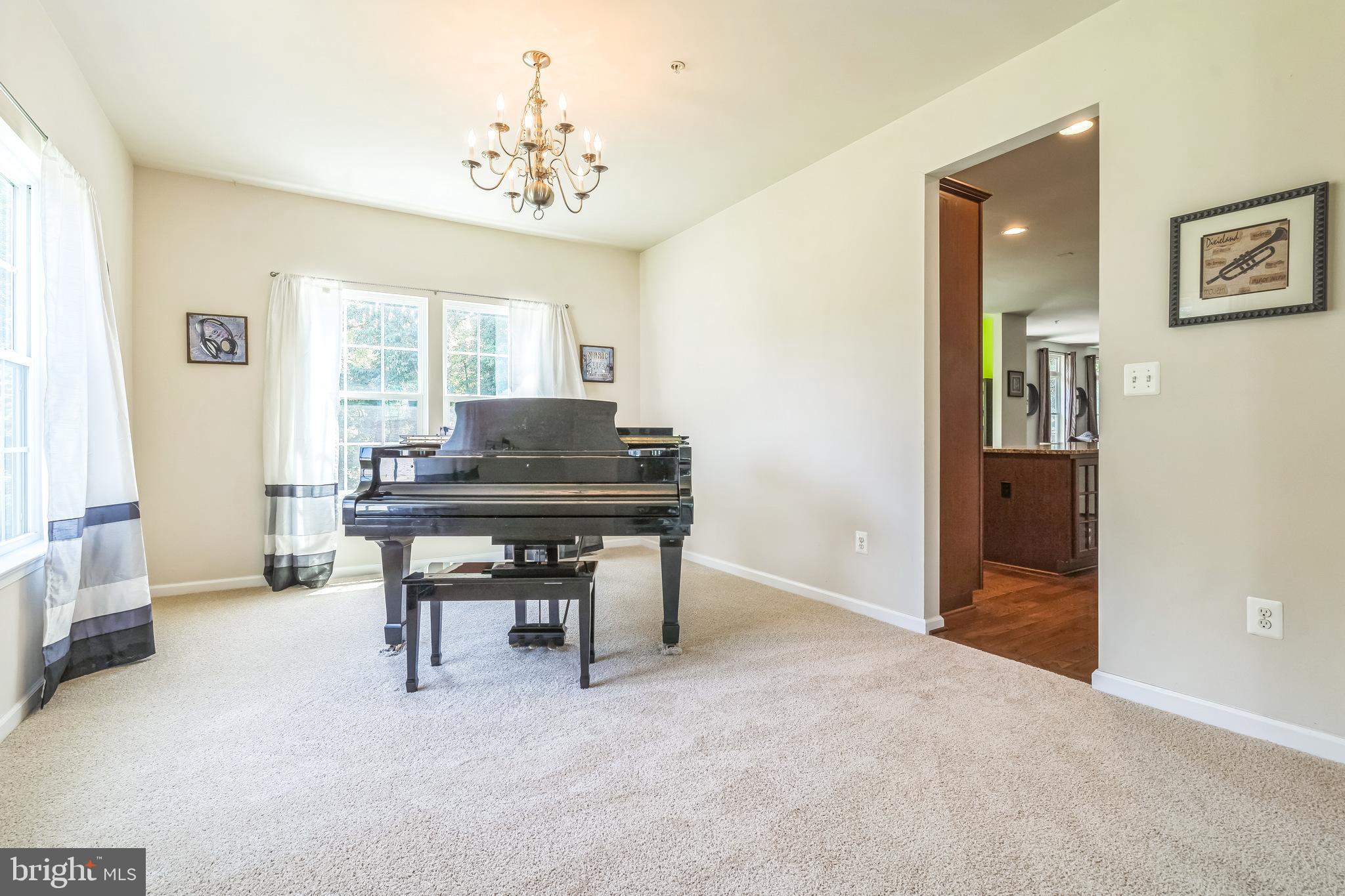 SHERMAN'S ENCLAVE - Residential