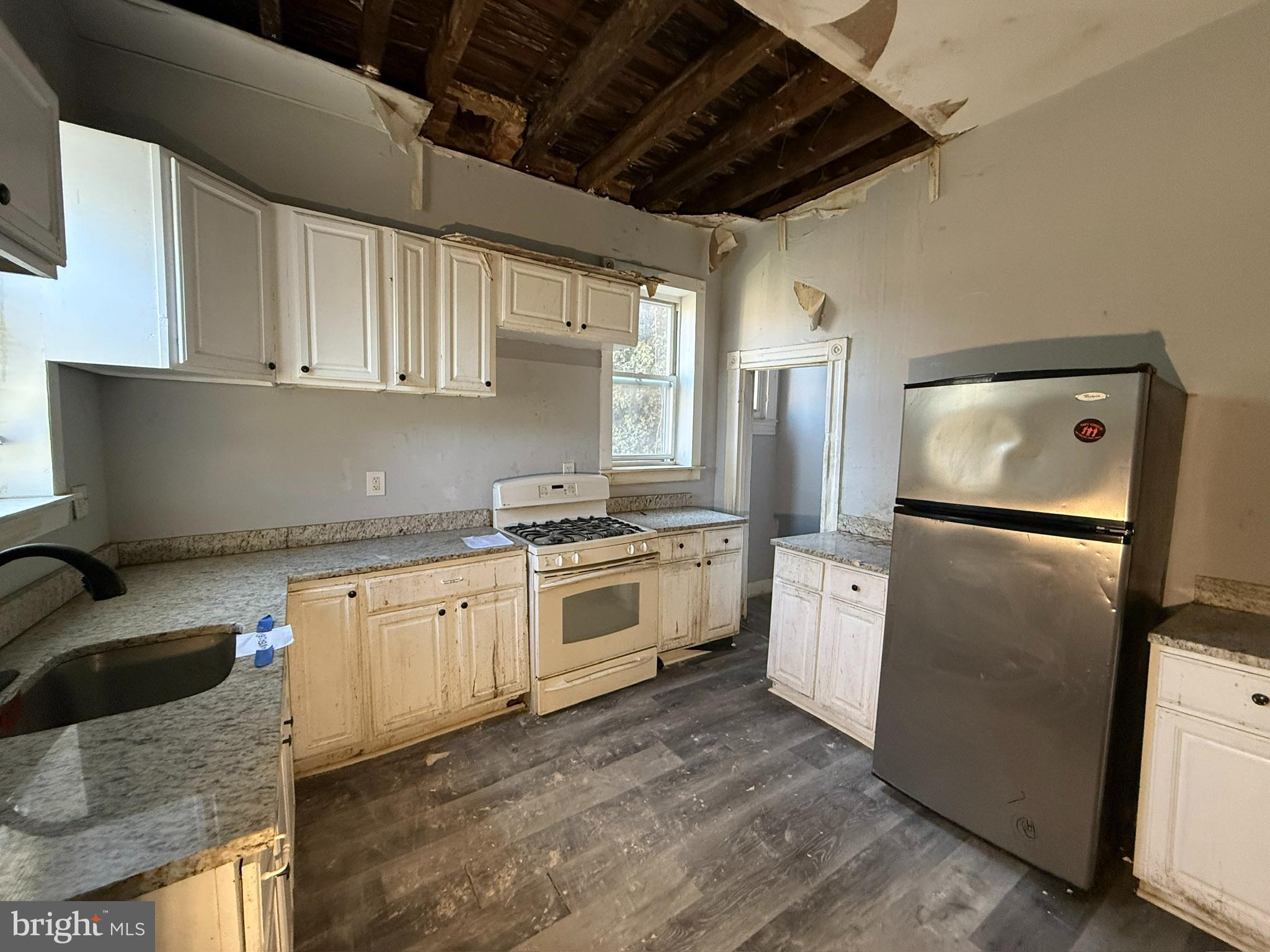 WEST BALTIMORE - Residential