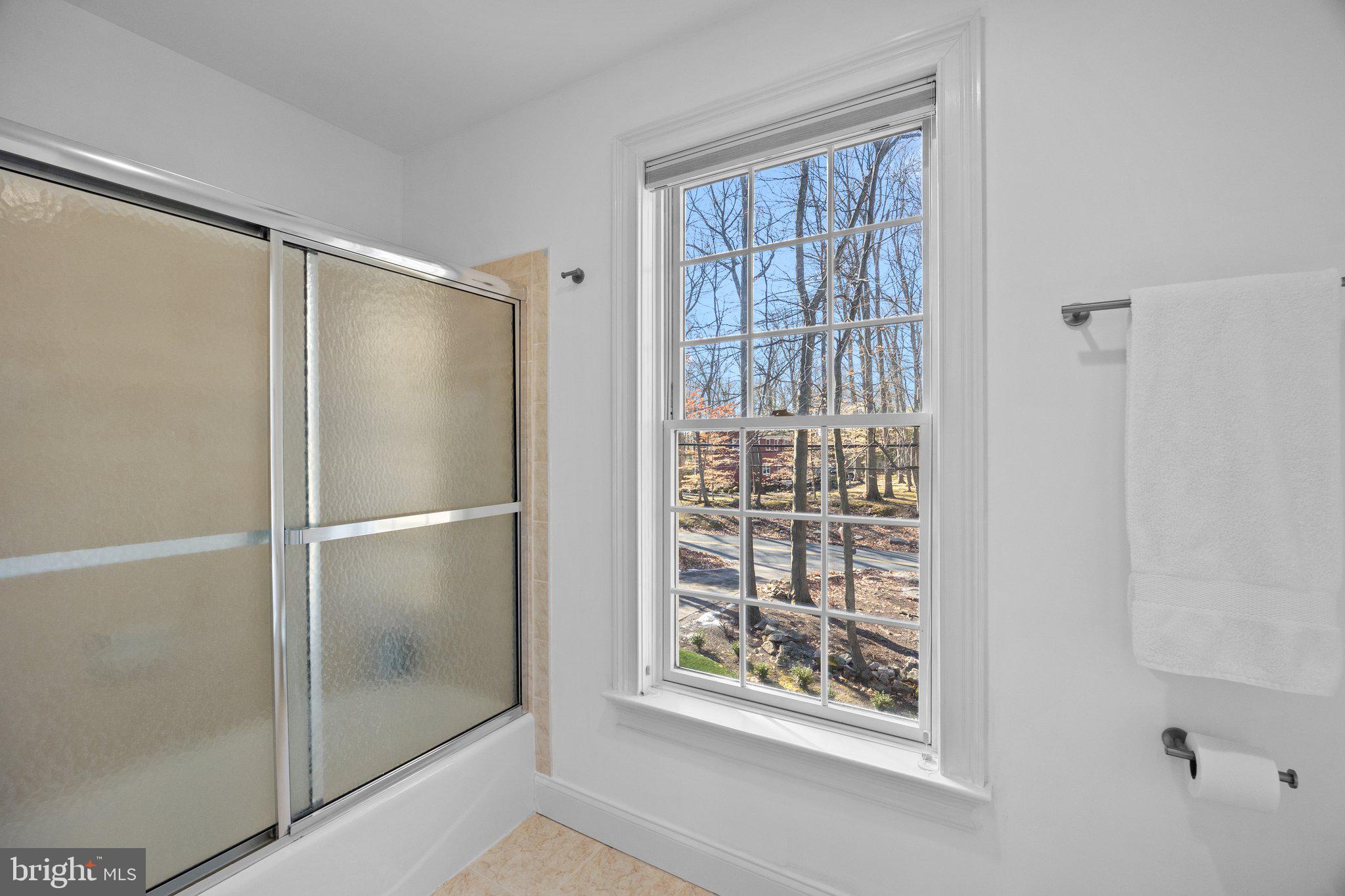 NEW HOPE HILLS - Residential