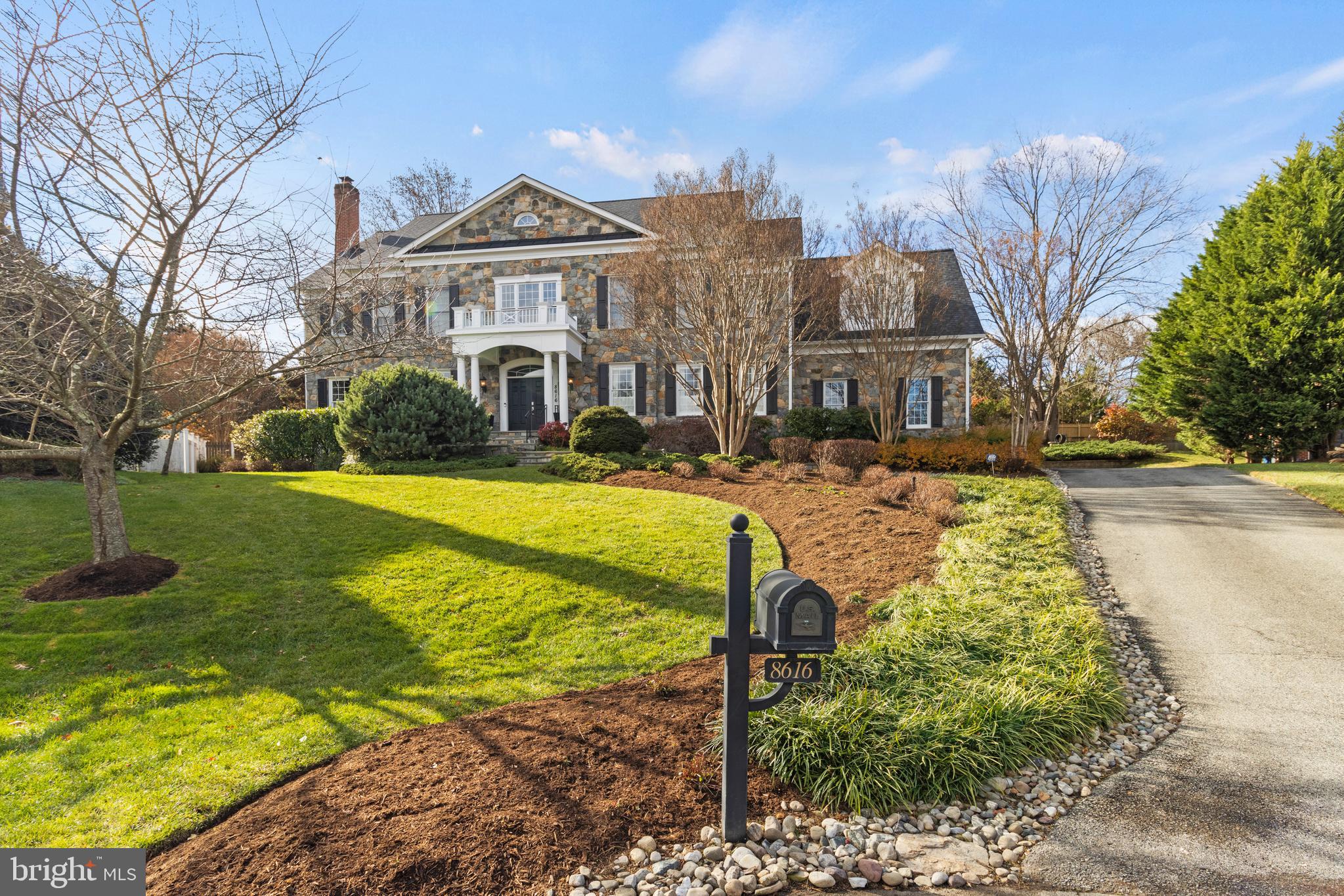 MCAULEY PARK - Residential