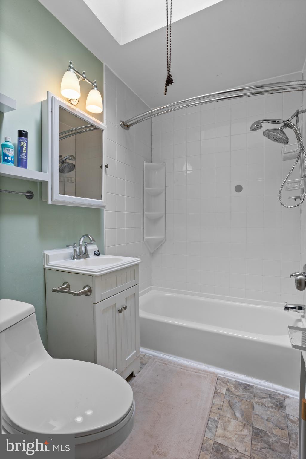 NORRISTOWN - Residential