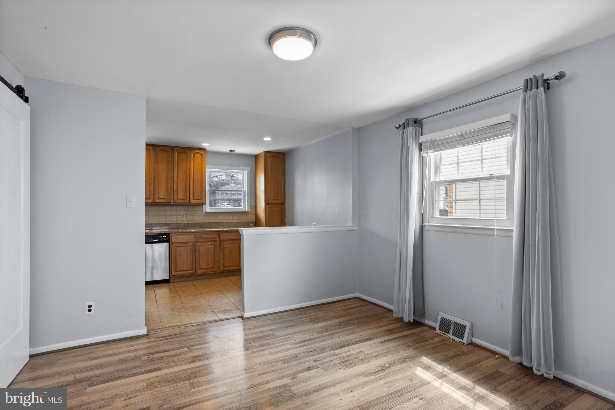 NORRISTOWN - Residential