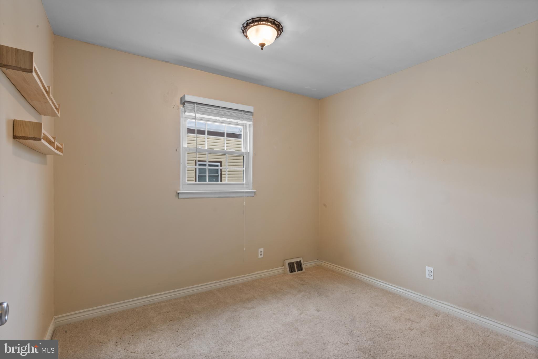 NORRISTOWN - Residential