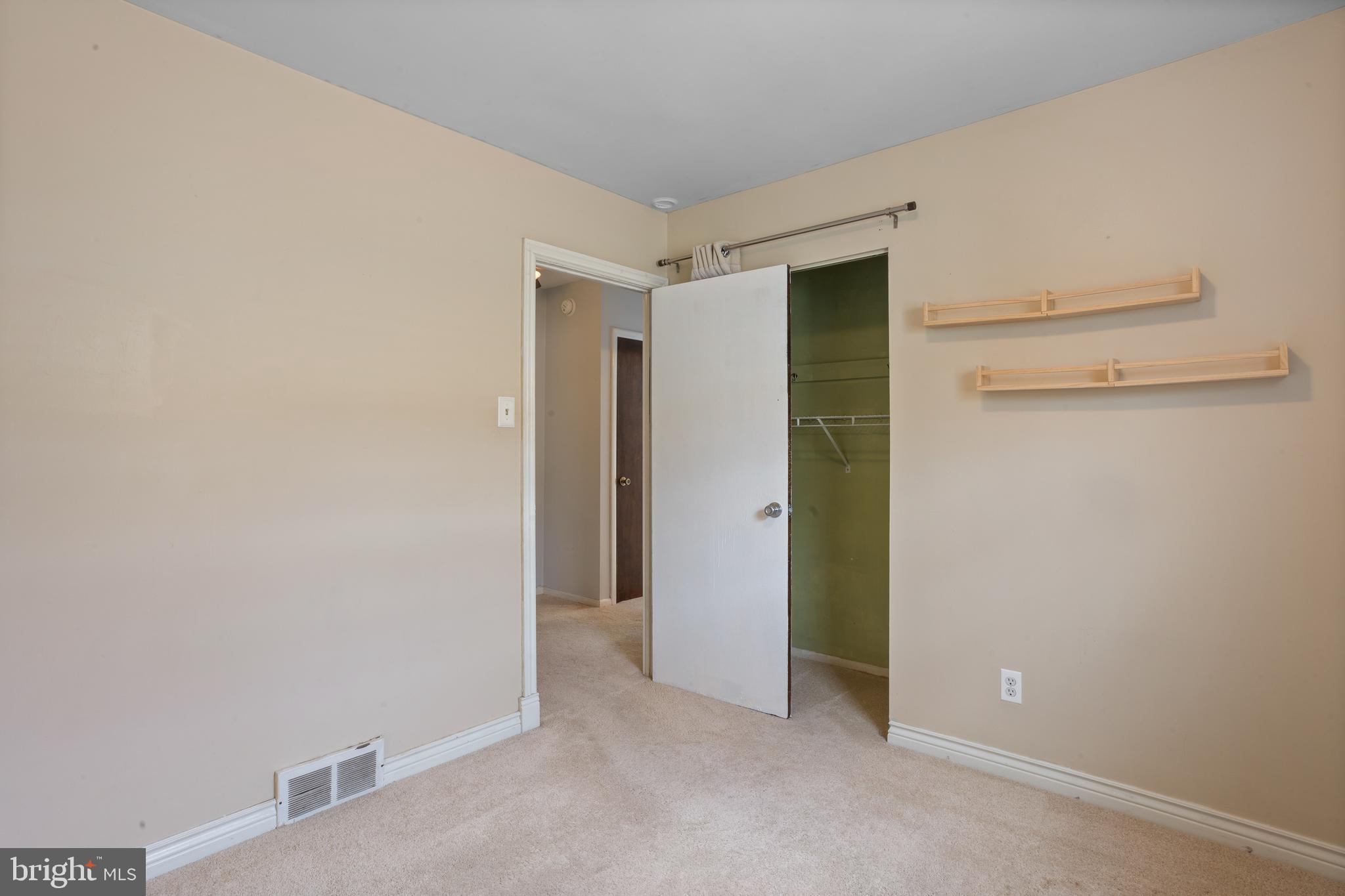 NORRISTOWN - Residential