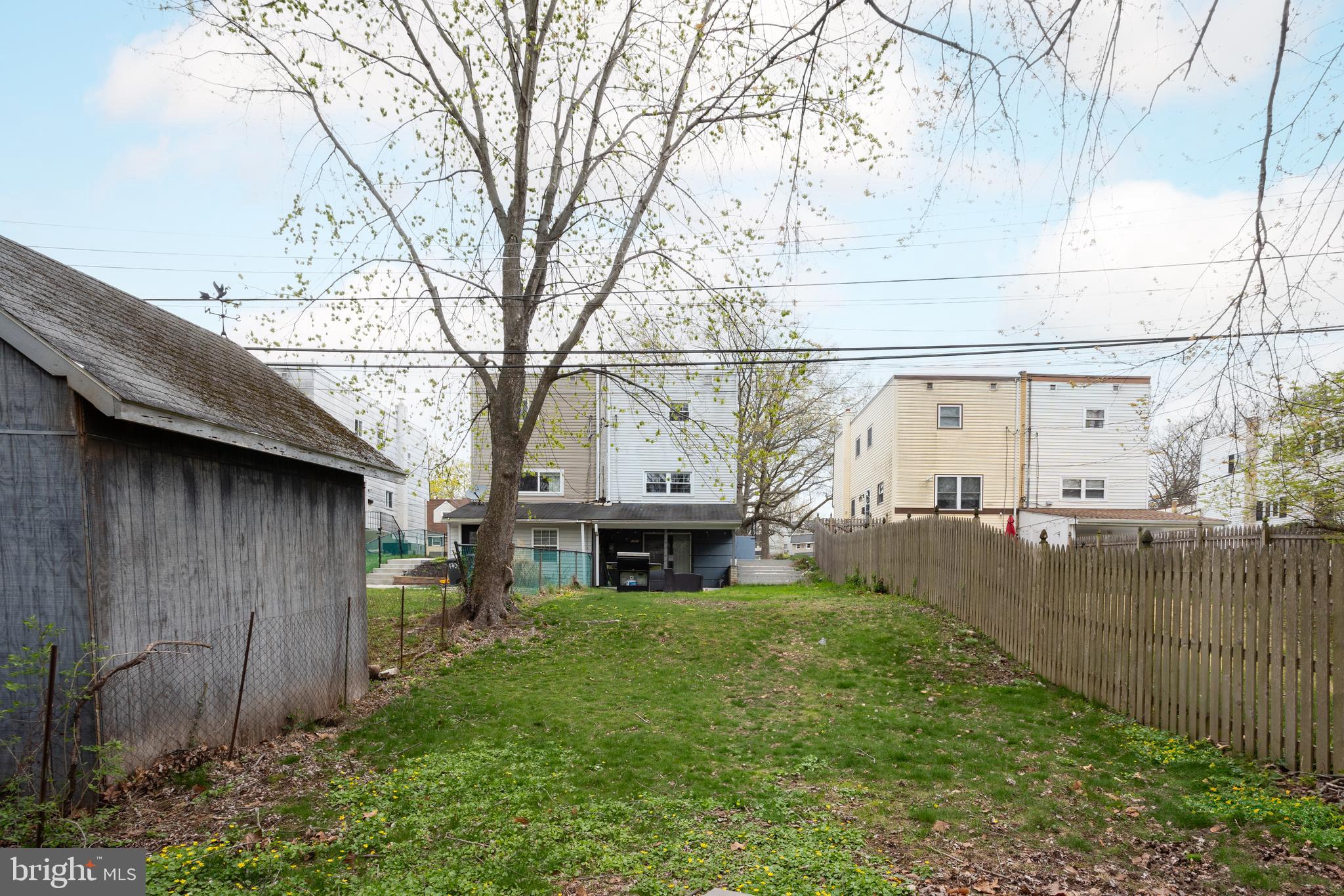 NORRISTOWN - Residential