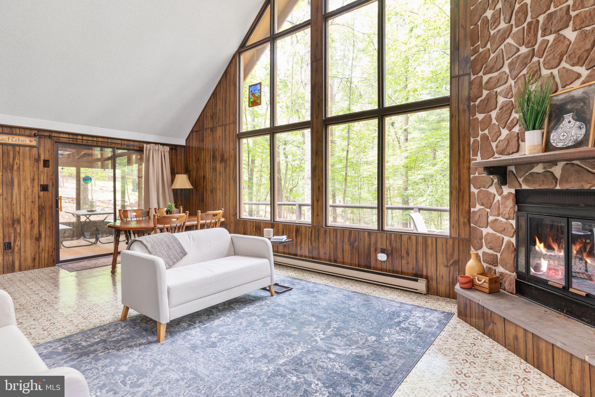 THE WOODS - Residential