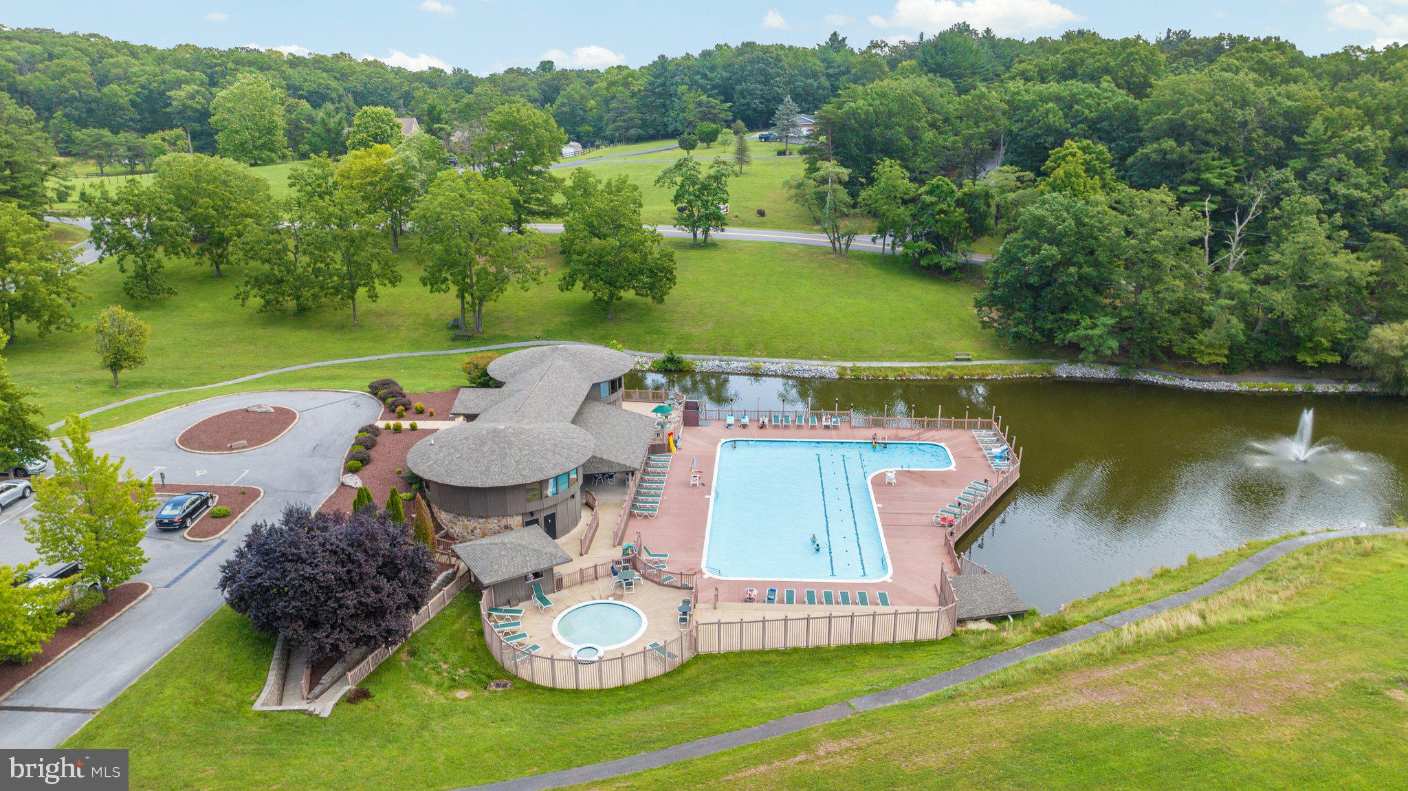 THE WOODS - Residential