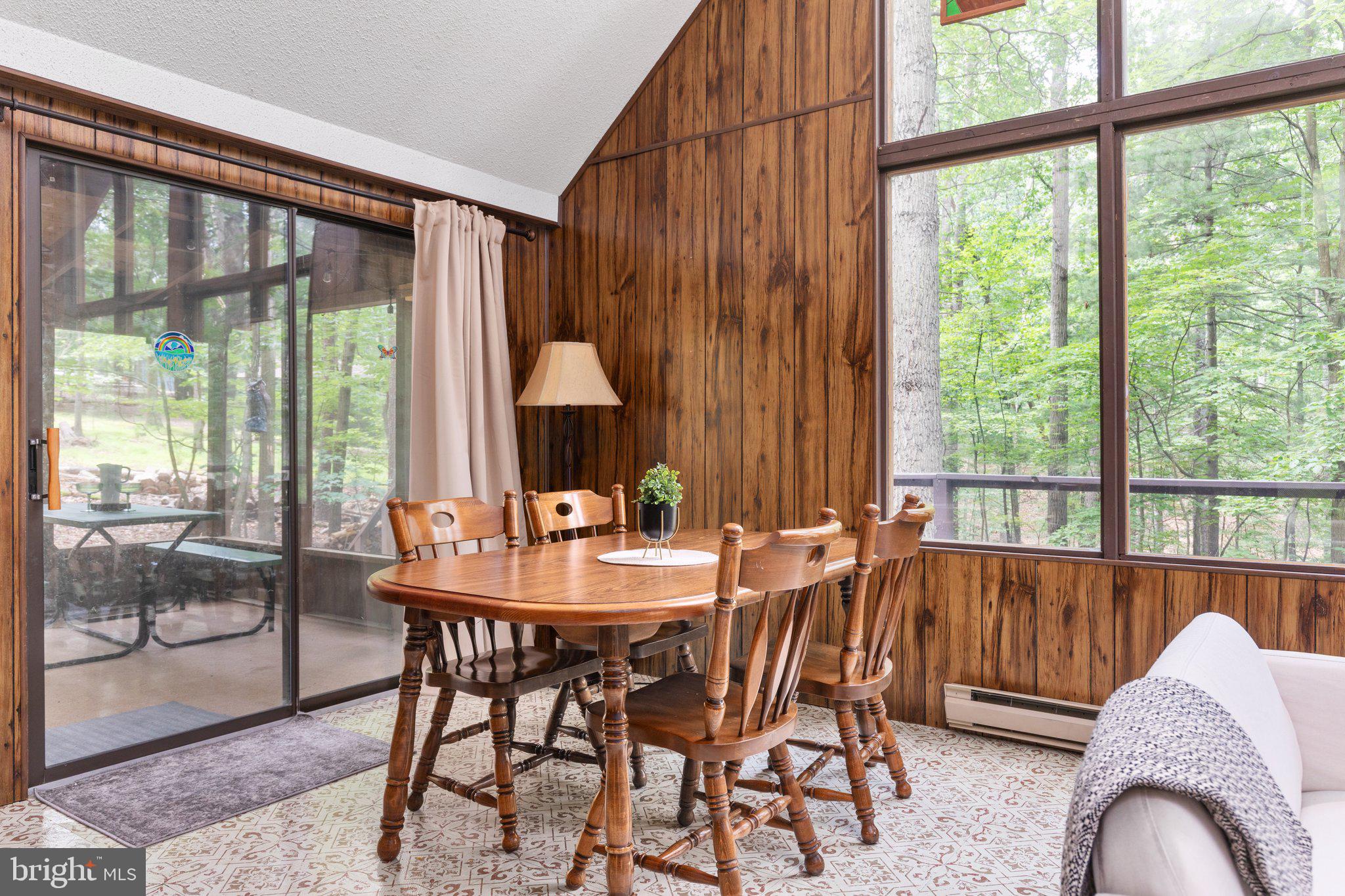 THE WOODS - Residential