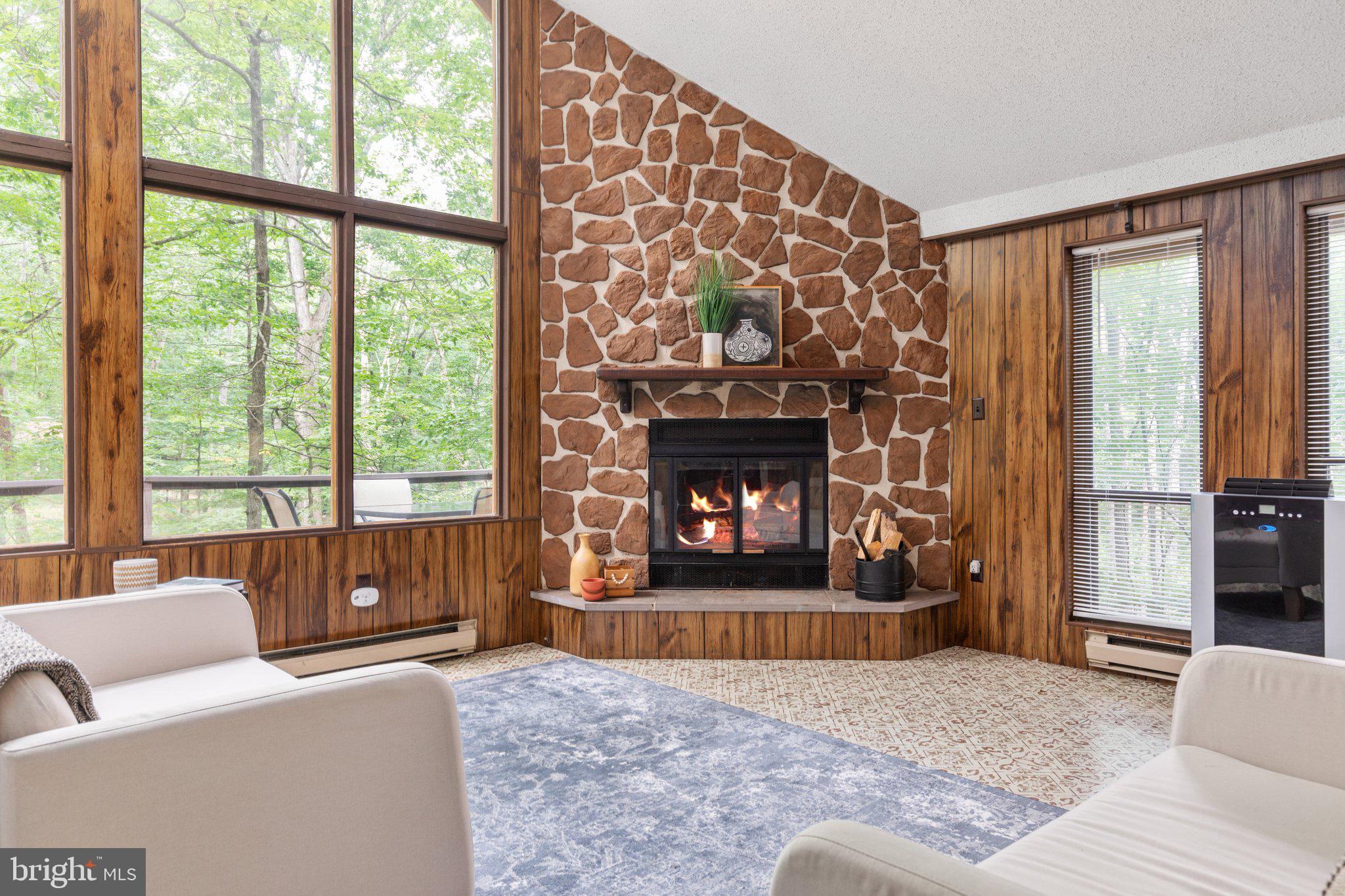 THE WOODS - Residential