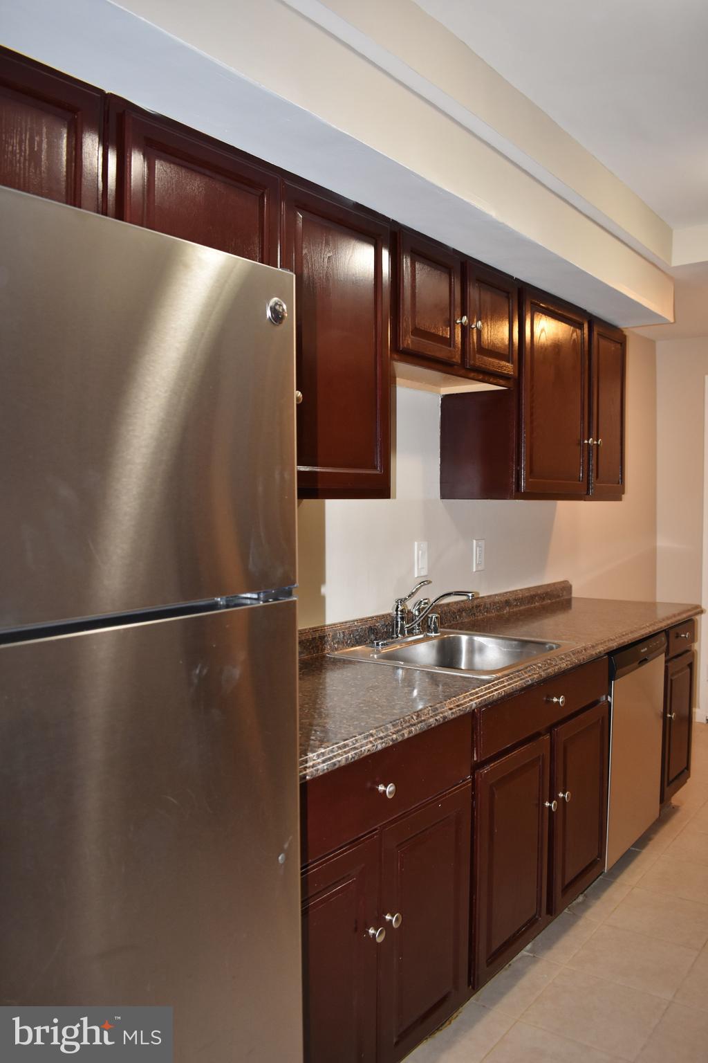 PINES CONDOMINIUM - Residential Lease