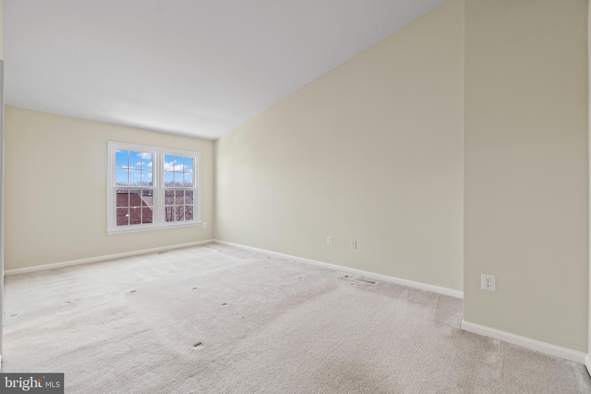 TOWNES OF ASHLEIGH - Residential