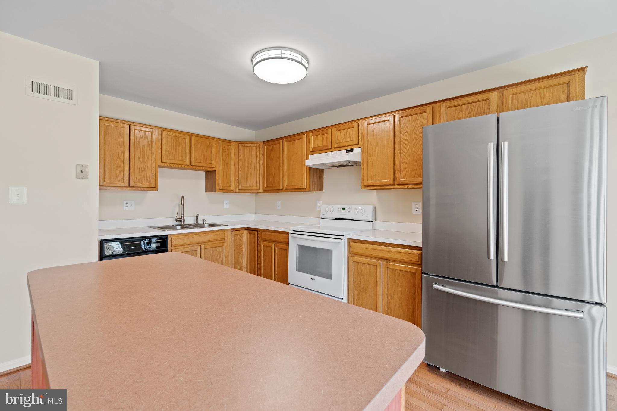 TOWNES OF ASHLEIGH - Residential