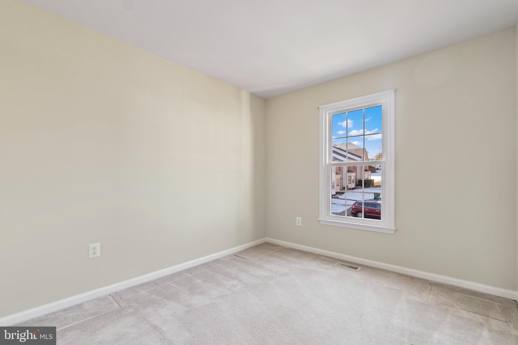 TOWNES OF ASHLEIGH - Residential