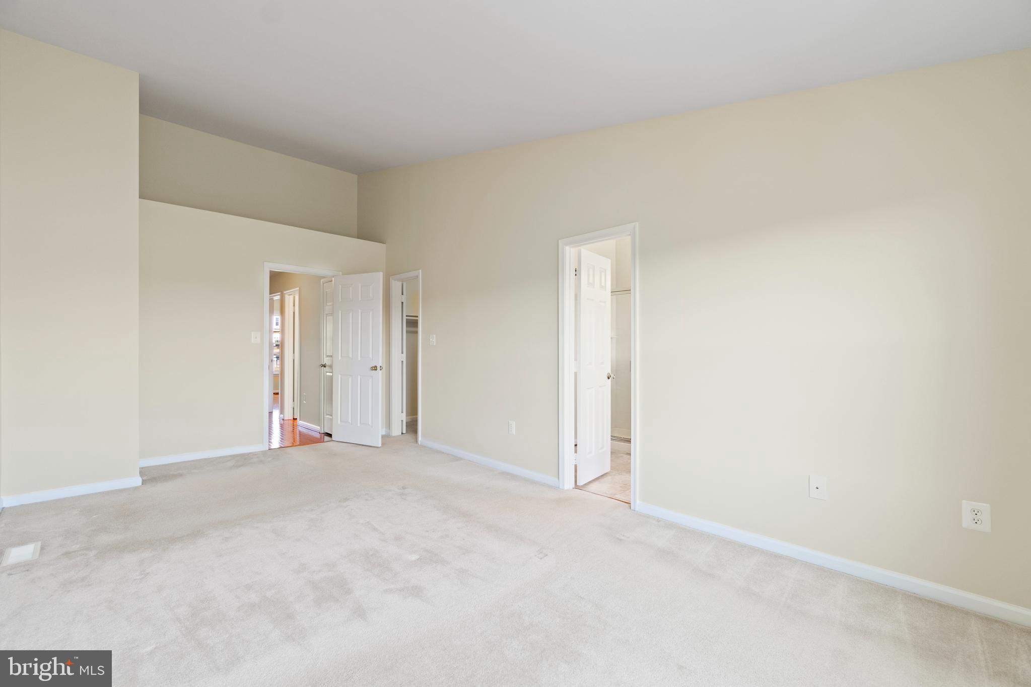 TOWNES OF ASHLEIGH - Residential