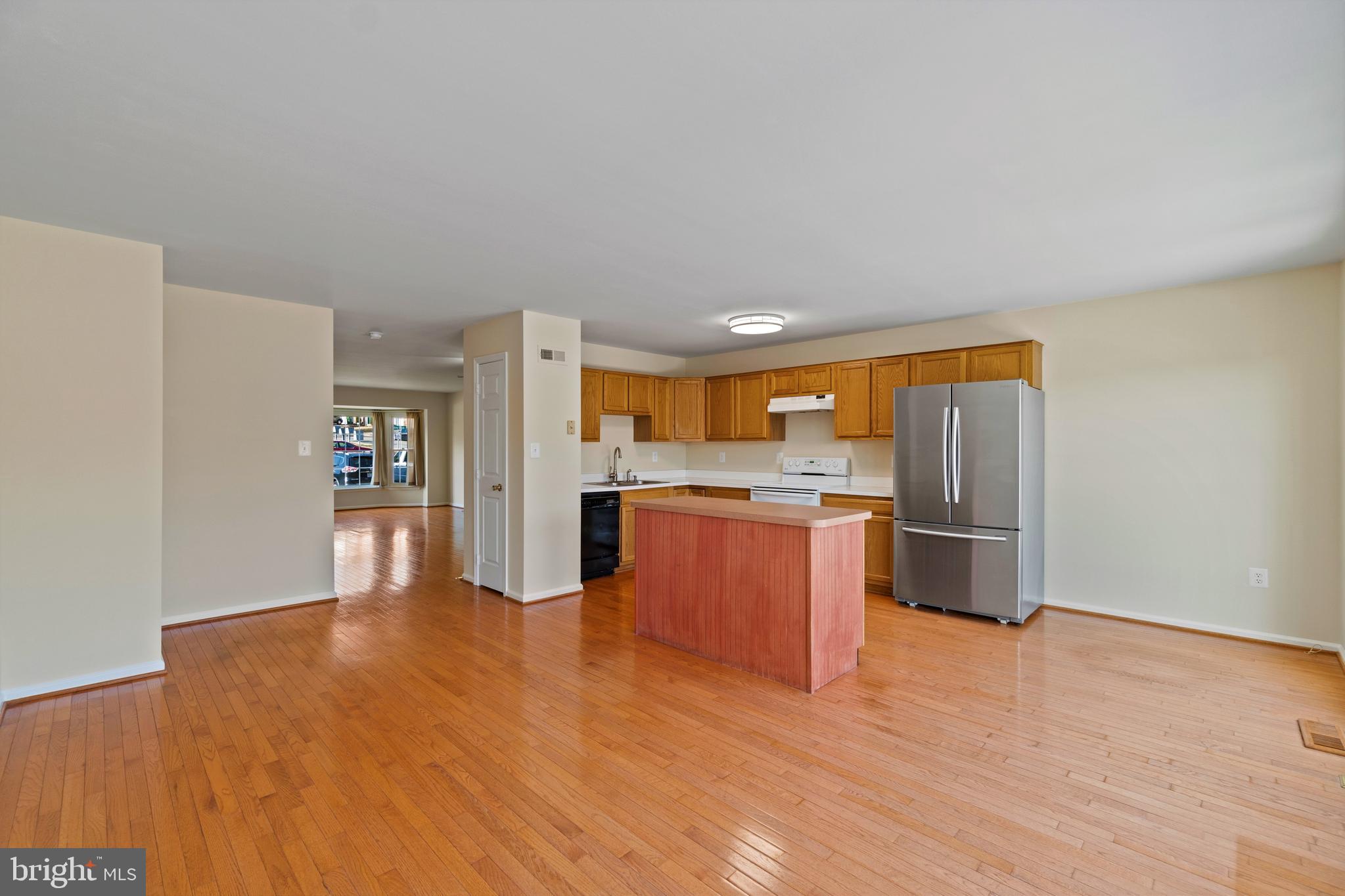 TOWNES OF ASHLEIGH - Residential