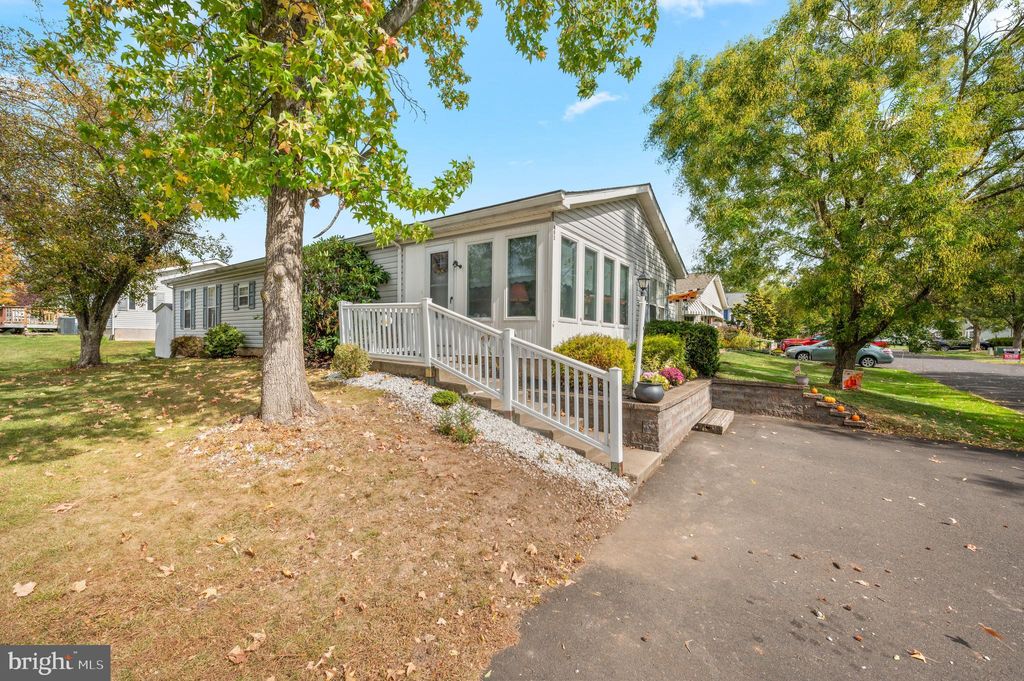 Photo of 495 Goldenrod Crossing W, BUCKINGHAM, PA 18912 (MLS # PABU2105762)