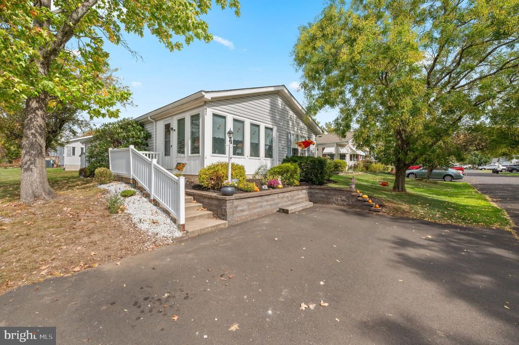 Photo of 495 Goldenrod Crossing W, BUCKINGHAM, PA 18912 (MLS # PABU2105762)