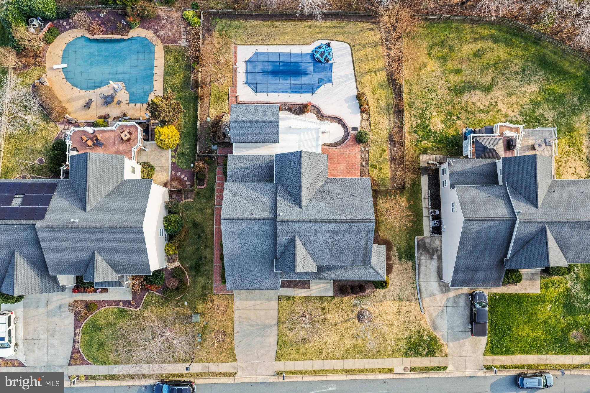 LEE'S CROSSING - Residential