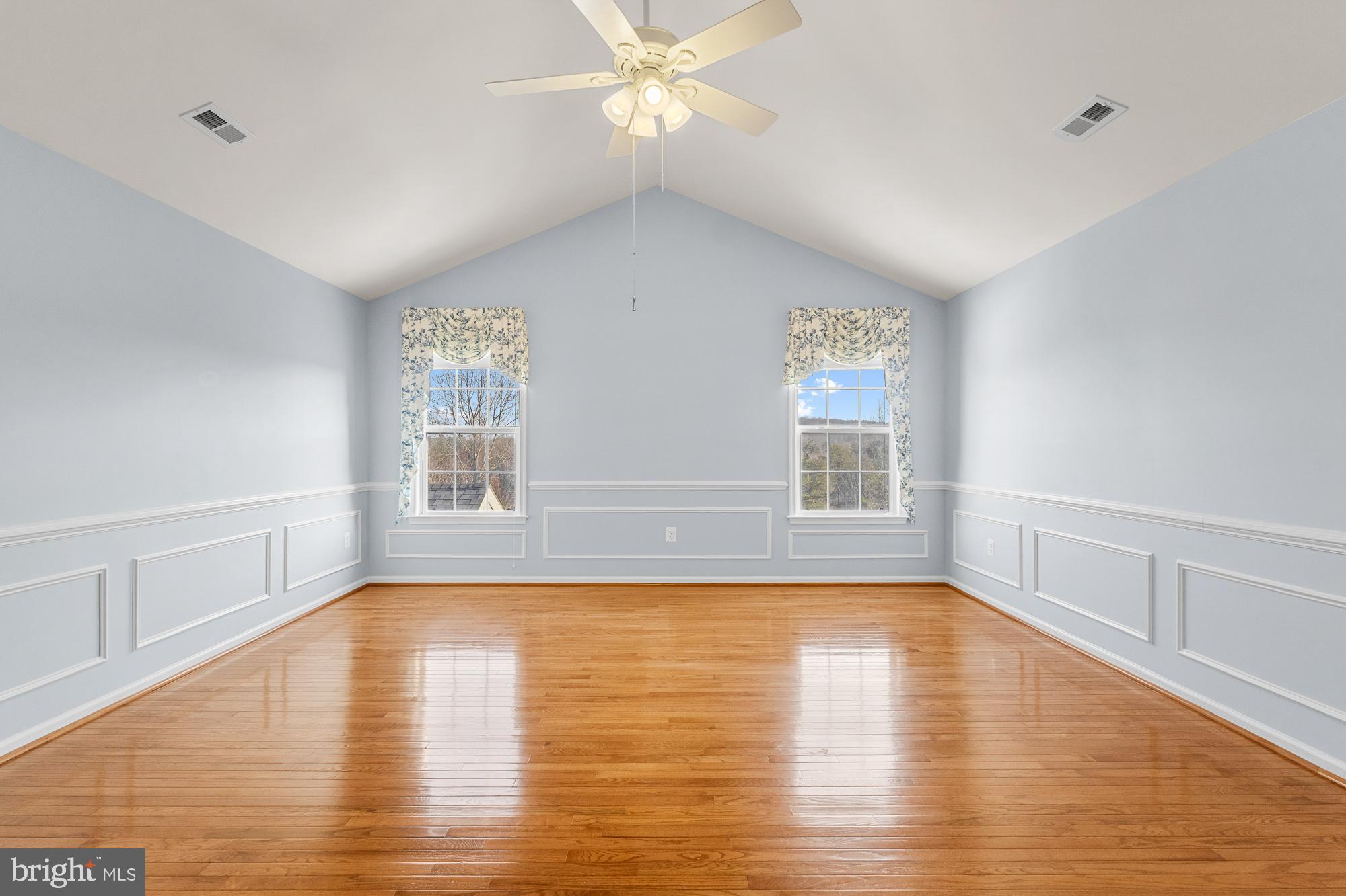 LEE'S CROSSING - Residential