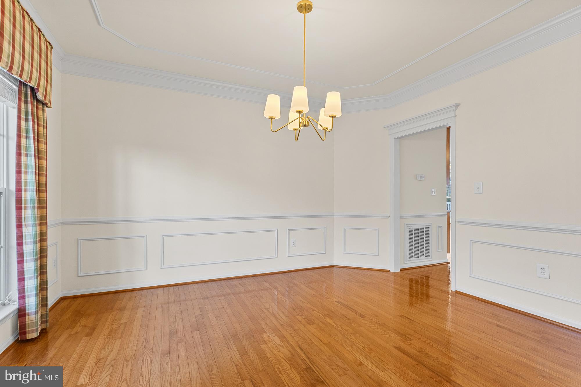 LEE'S CROSSING - Residential