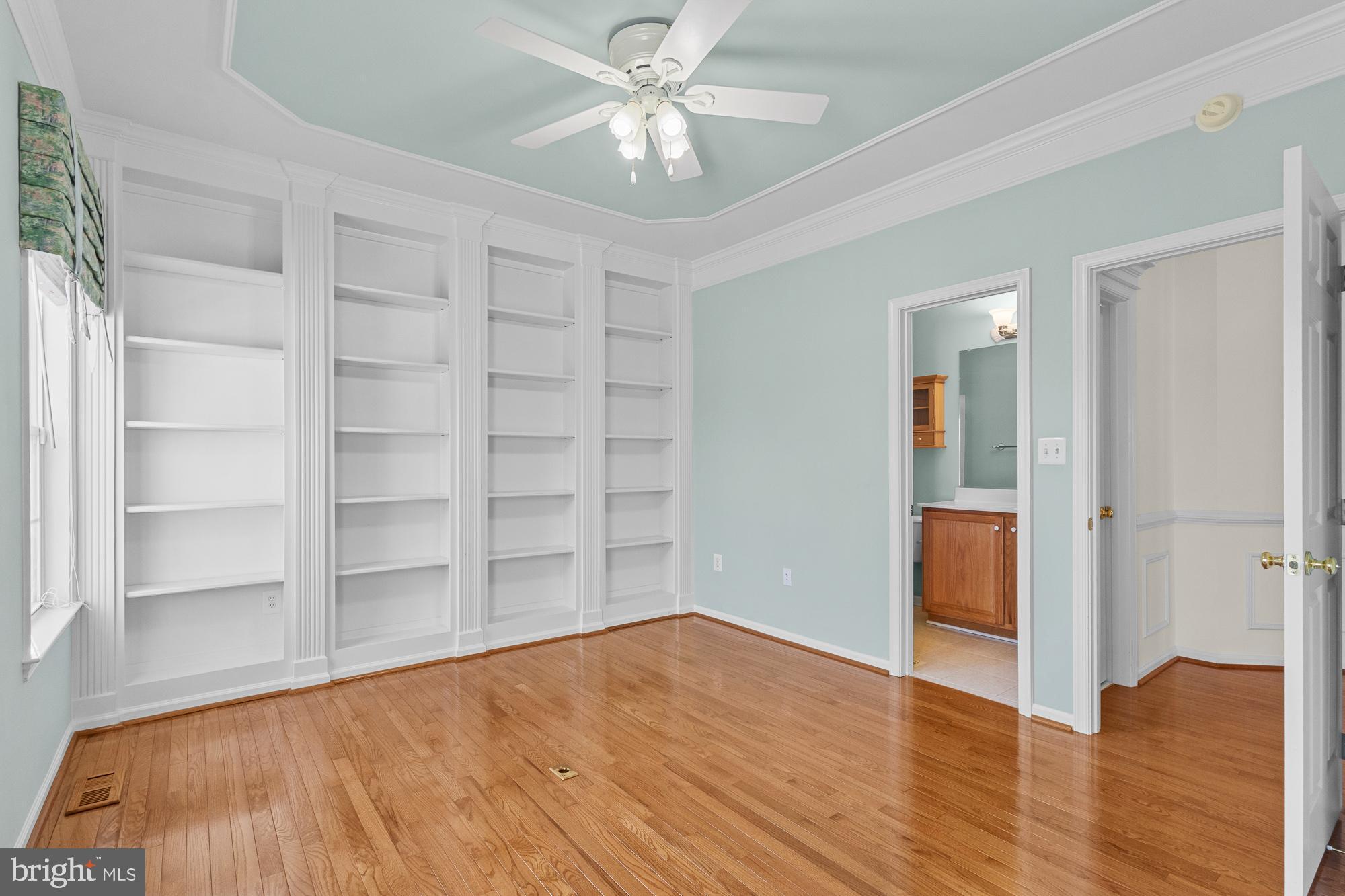 LEE'S CROSSING - Residential