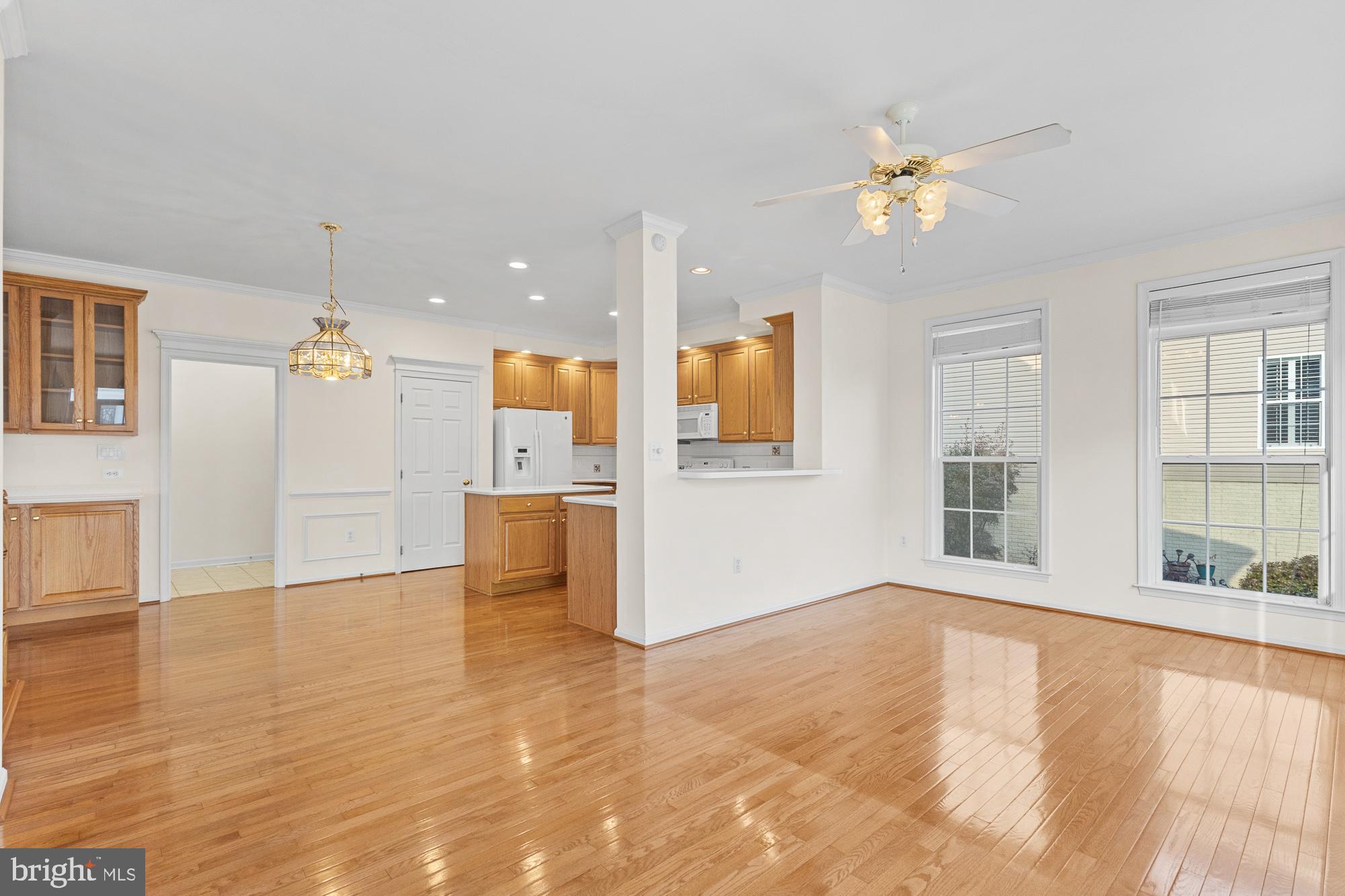 LEE'S CROSSING - Residential