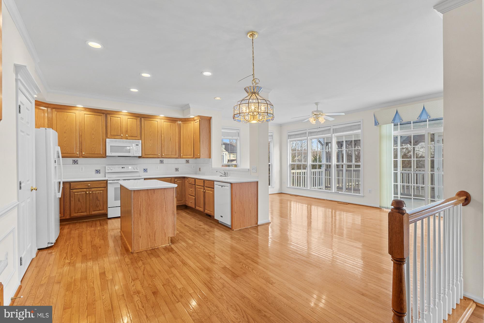 LEE'S CROSSING - Residential