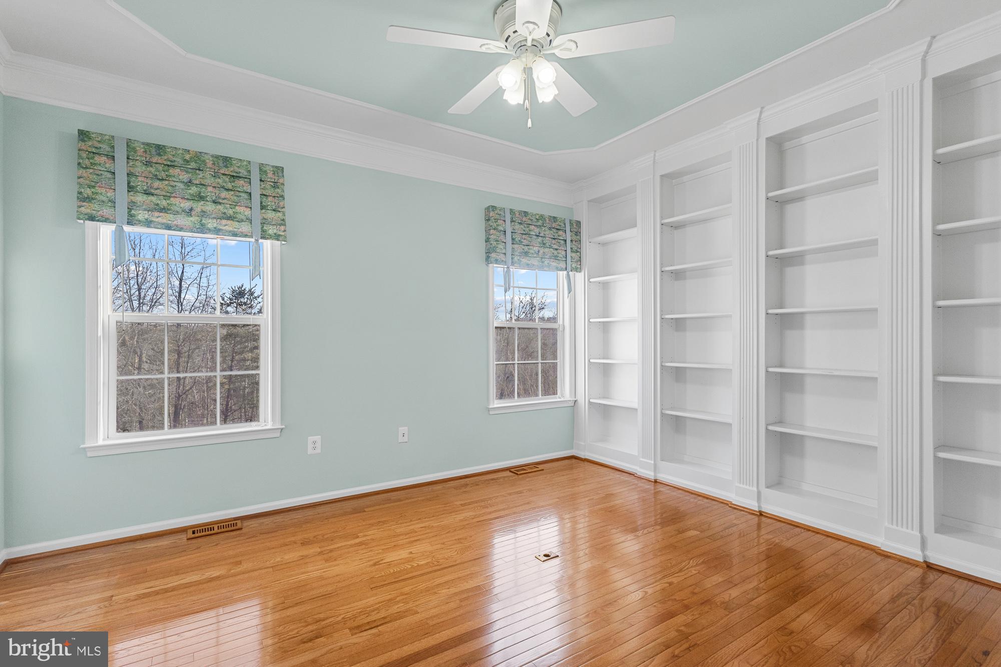 LEE'S CROSSING - Residential