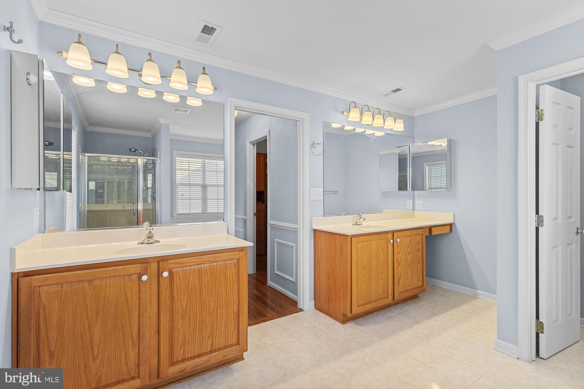 LEE'S CROSSING - Residential