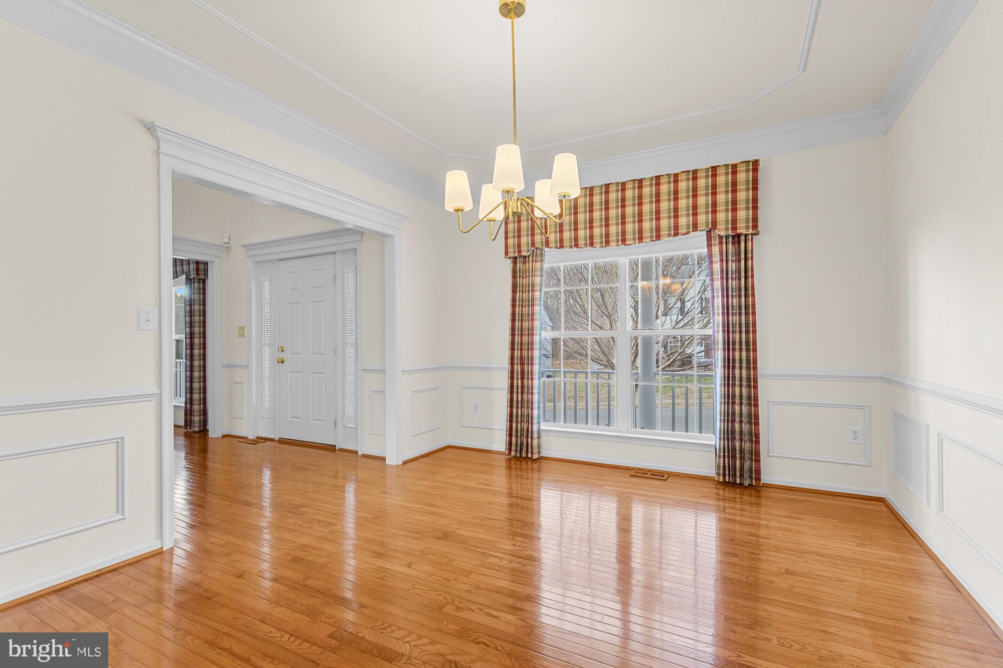 LEE'S CROSSING - Residential