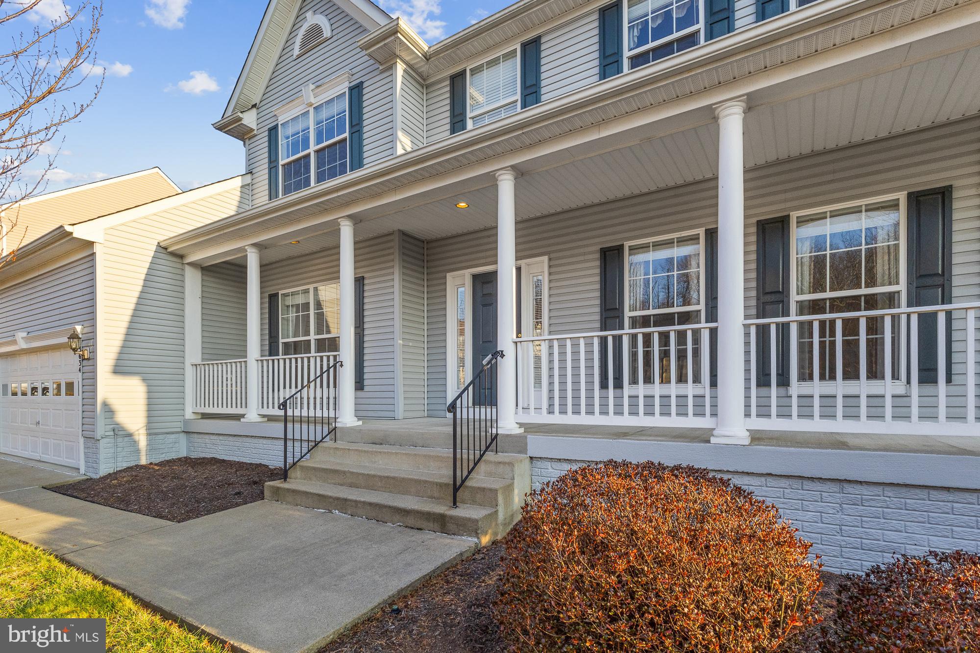 LEE'S CROSSING - Residential