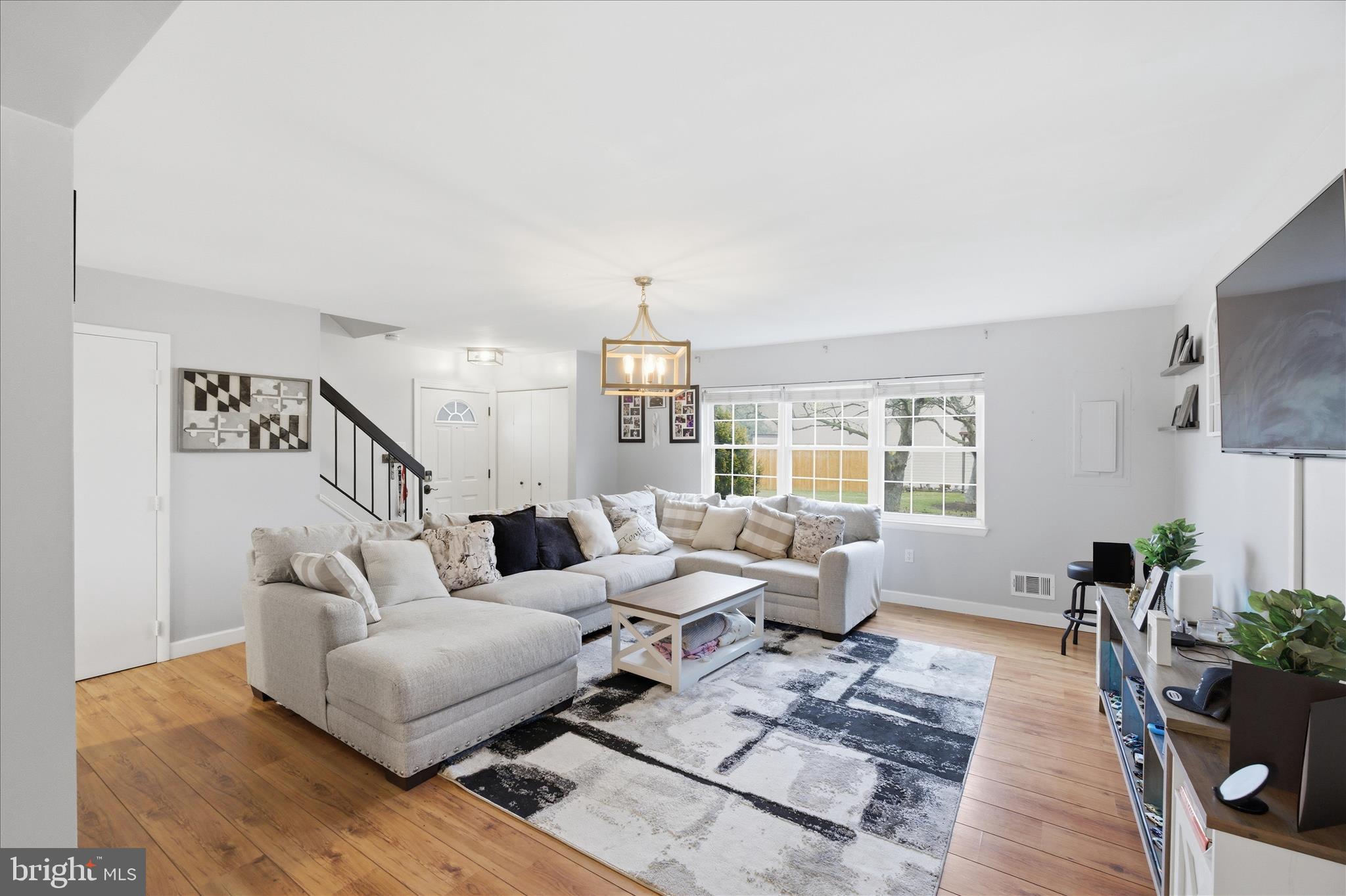 MOUNTAIN VILLAGE - Residential