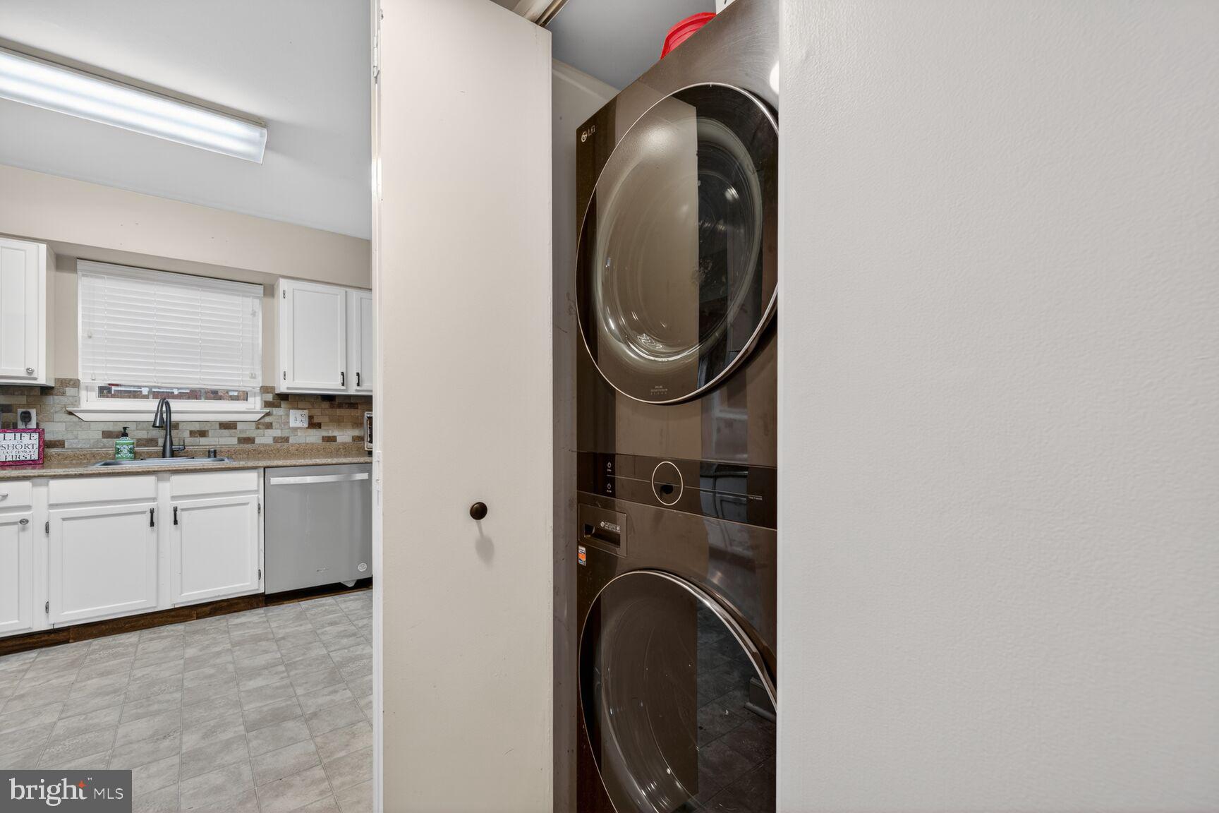 MOUNTAIN VILLAGE - Residential