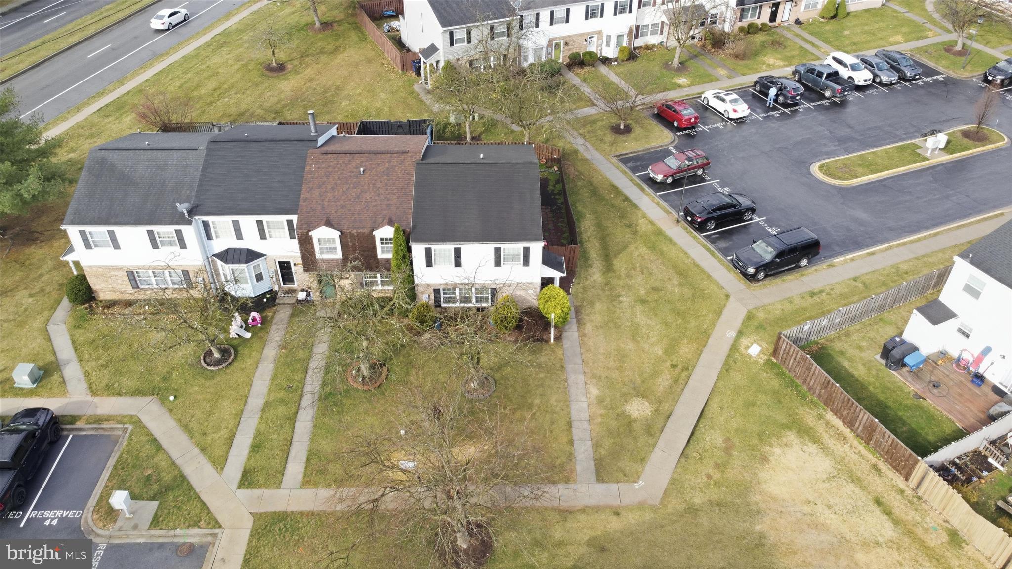 MOUNTAIN VILLAGE - Residential