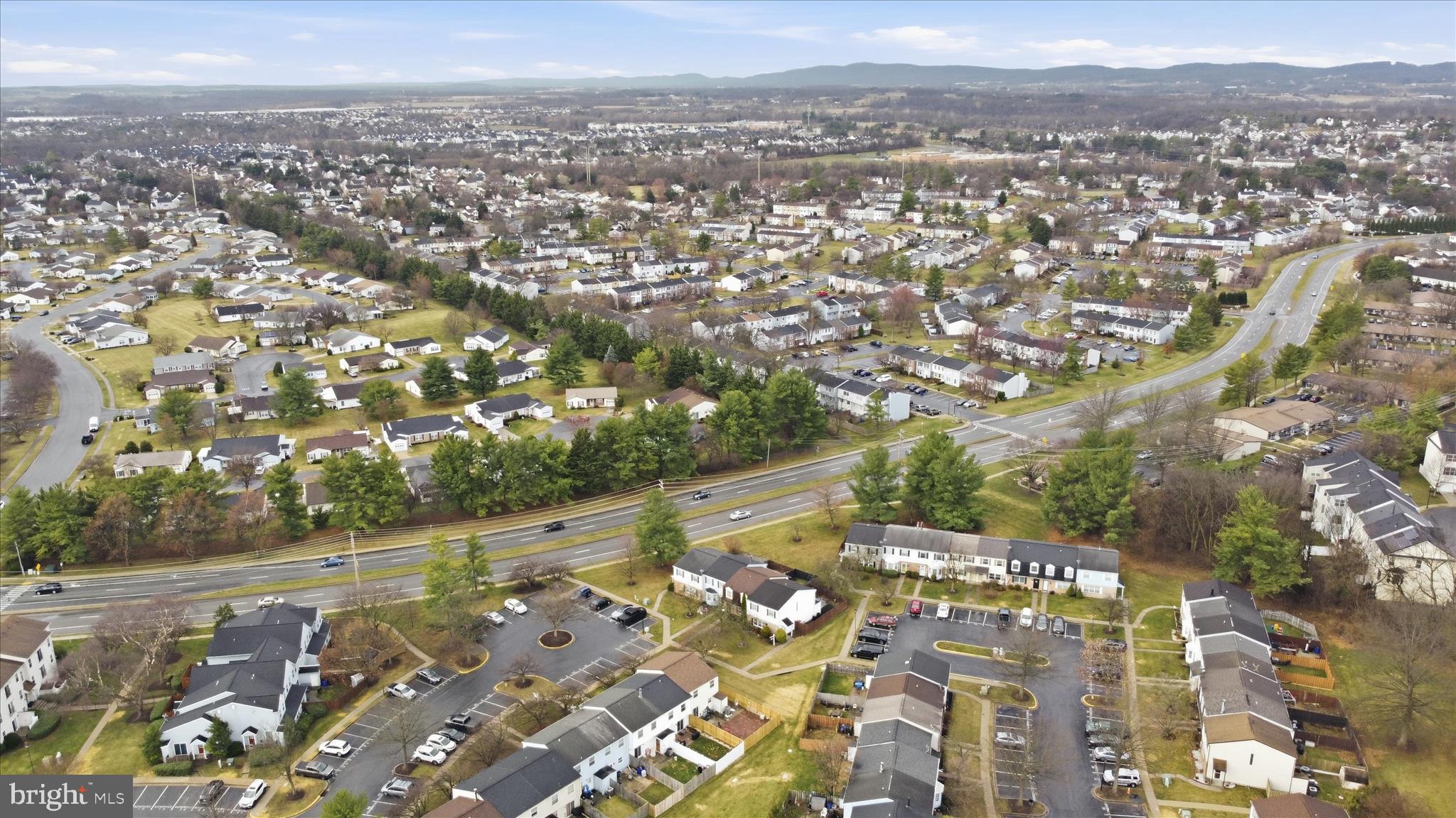 MOUNTAIN VILLAGE - Residential