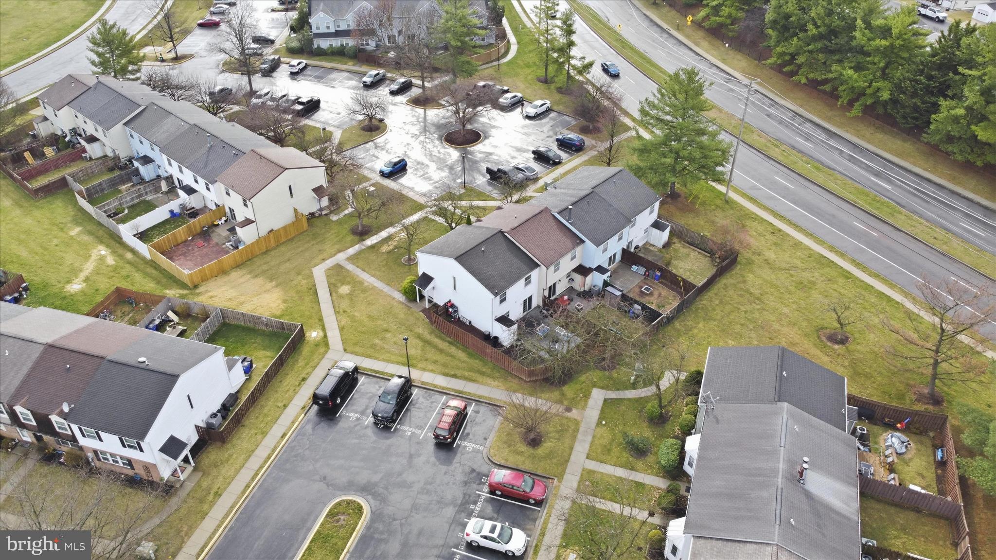 MOUNTAIN VILLAGE - Residential