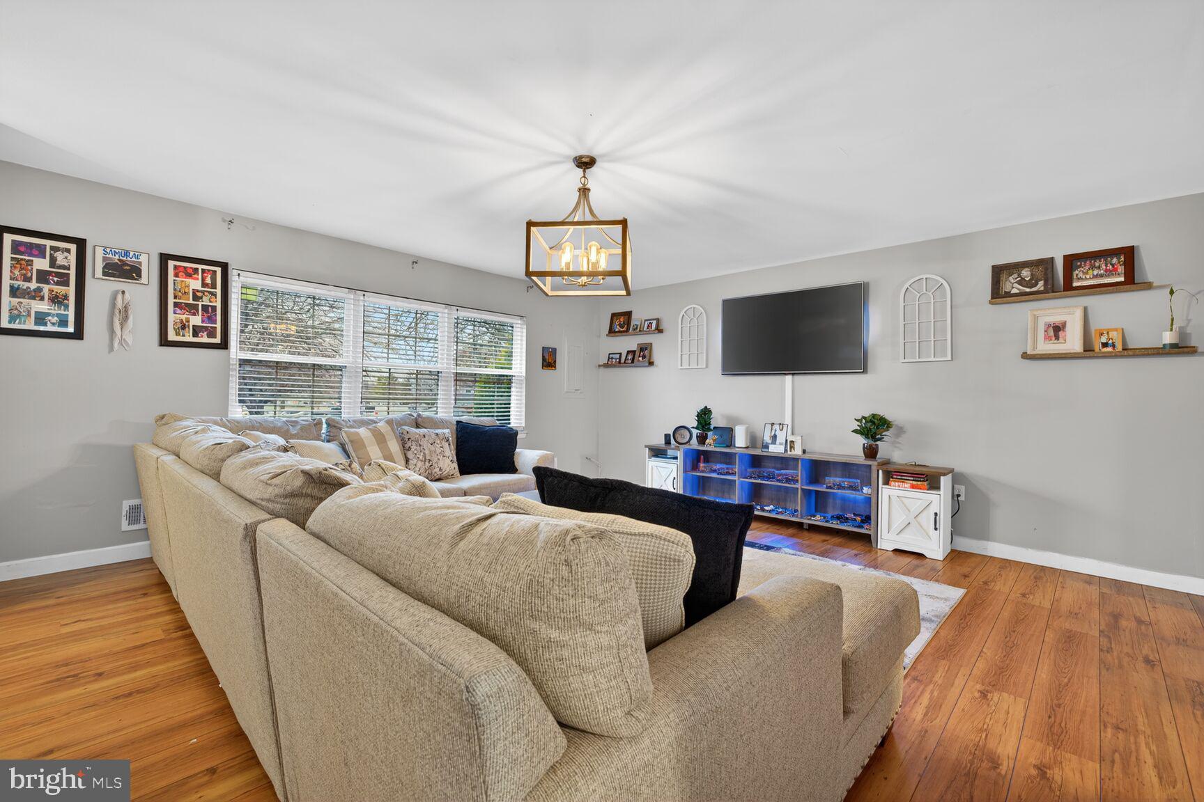 MOUNTAIN VILLAGE - Residential