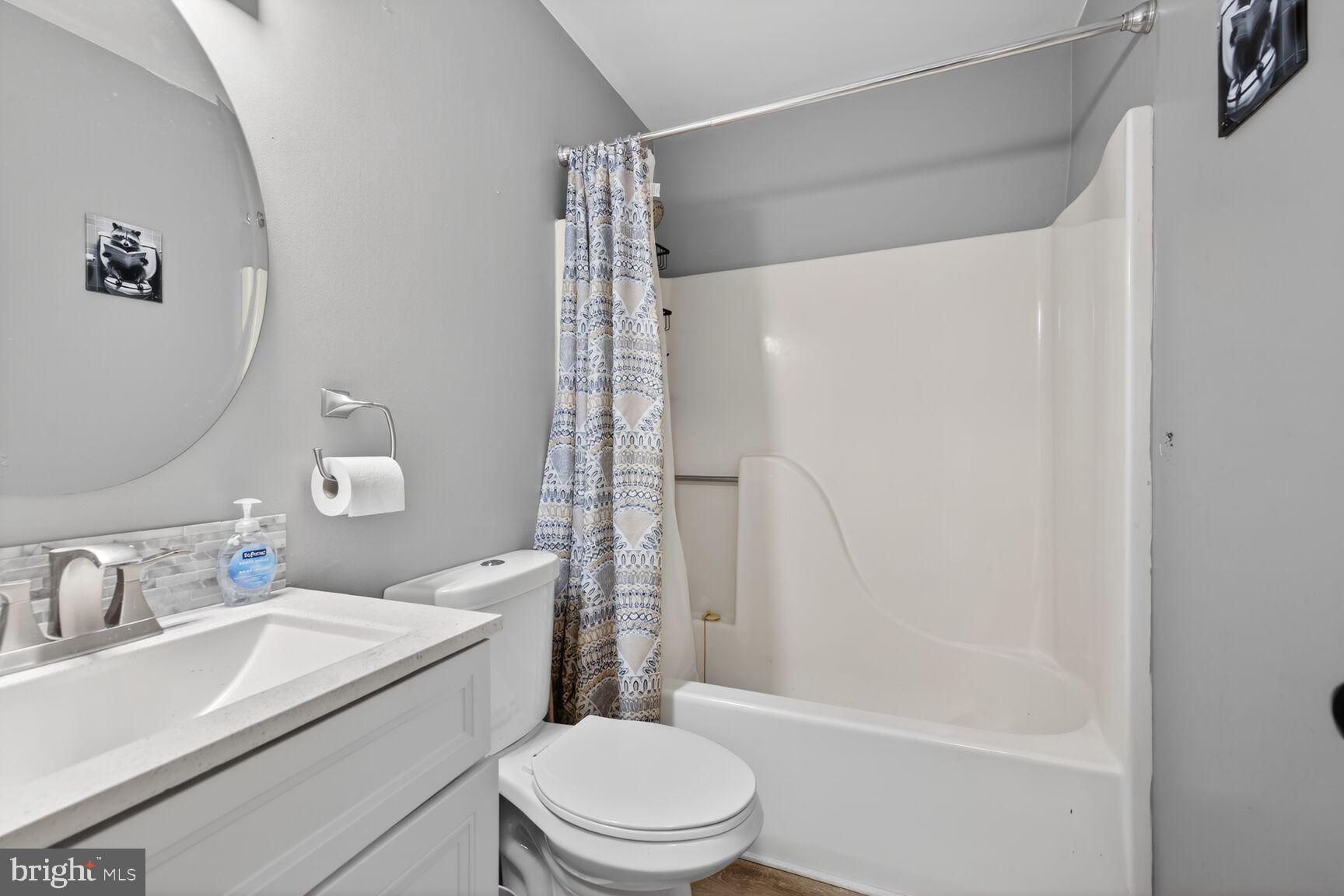 MOUNTAIN VILLAGE - Residential