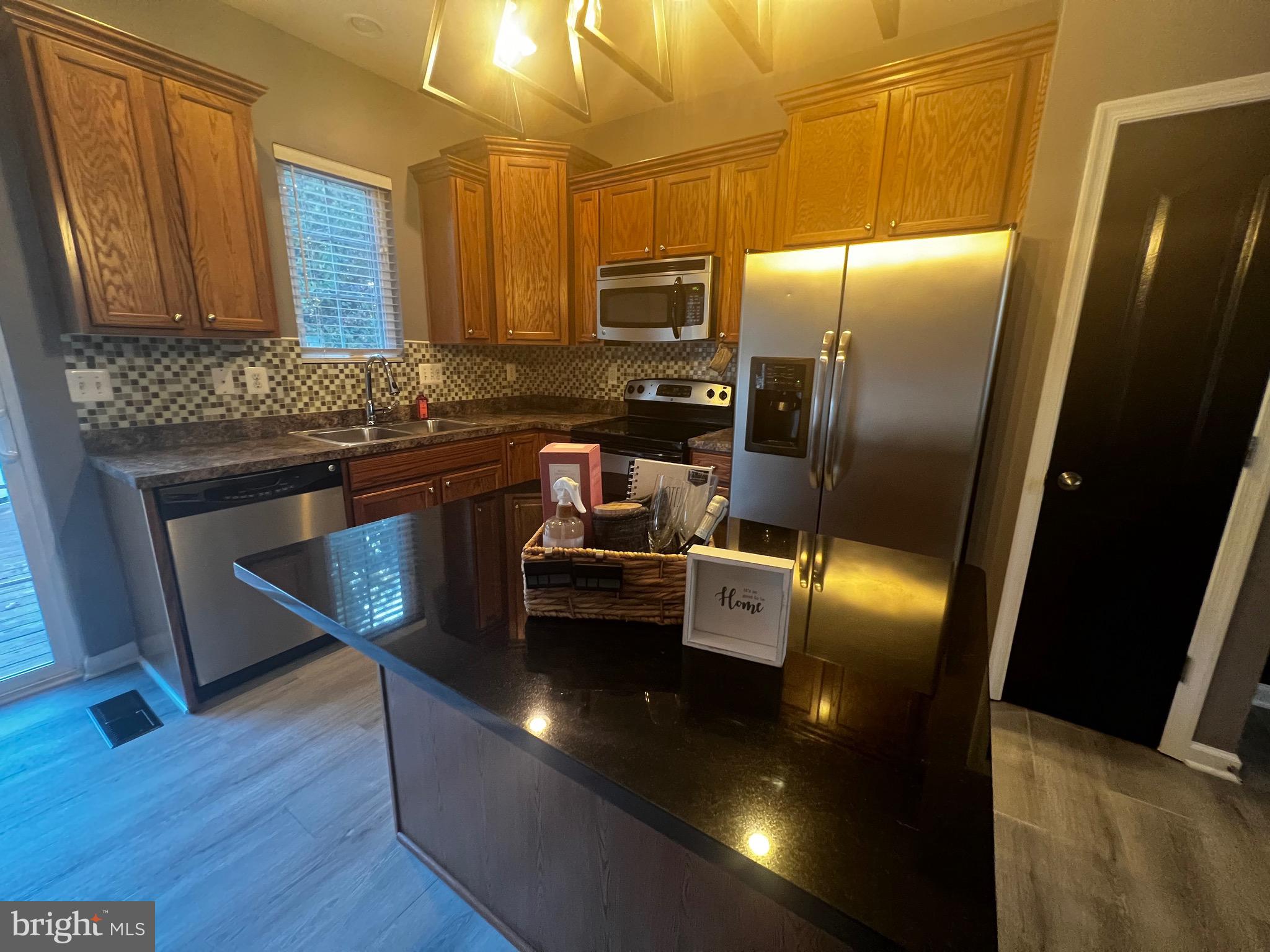 TANYARD SPRINGS - Residential Lease